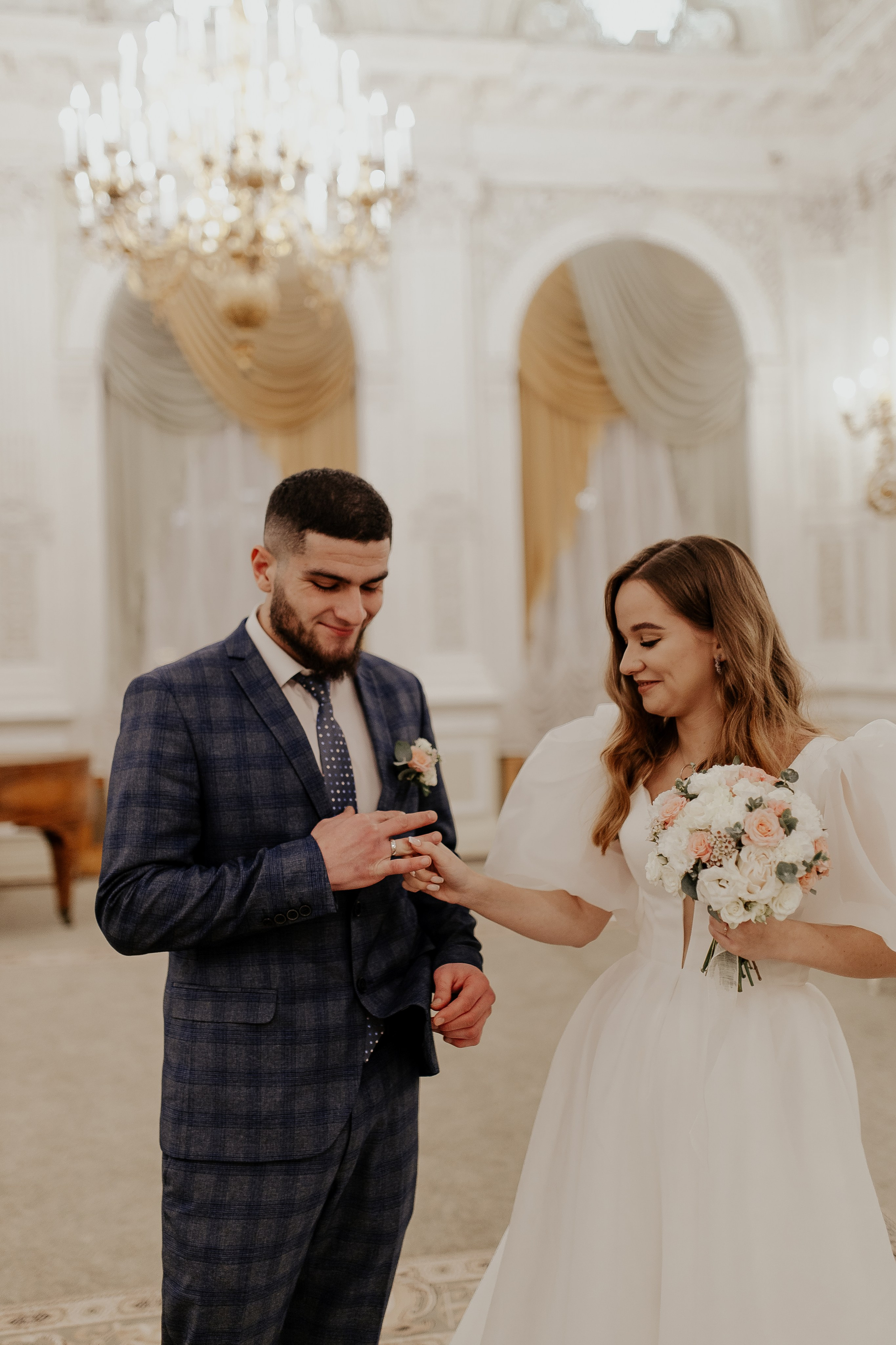 Свадьба в первом дворце бракосочетания Петербурга. Фотограф в Санкт-Петербурге Лиза Семченкова