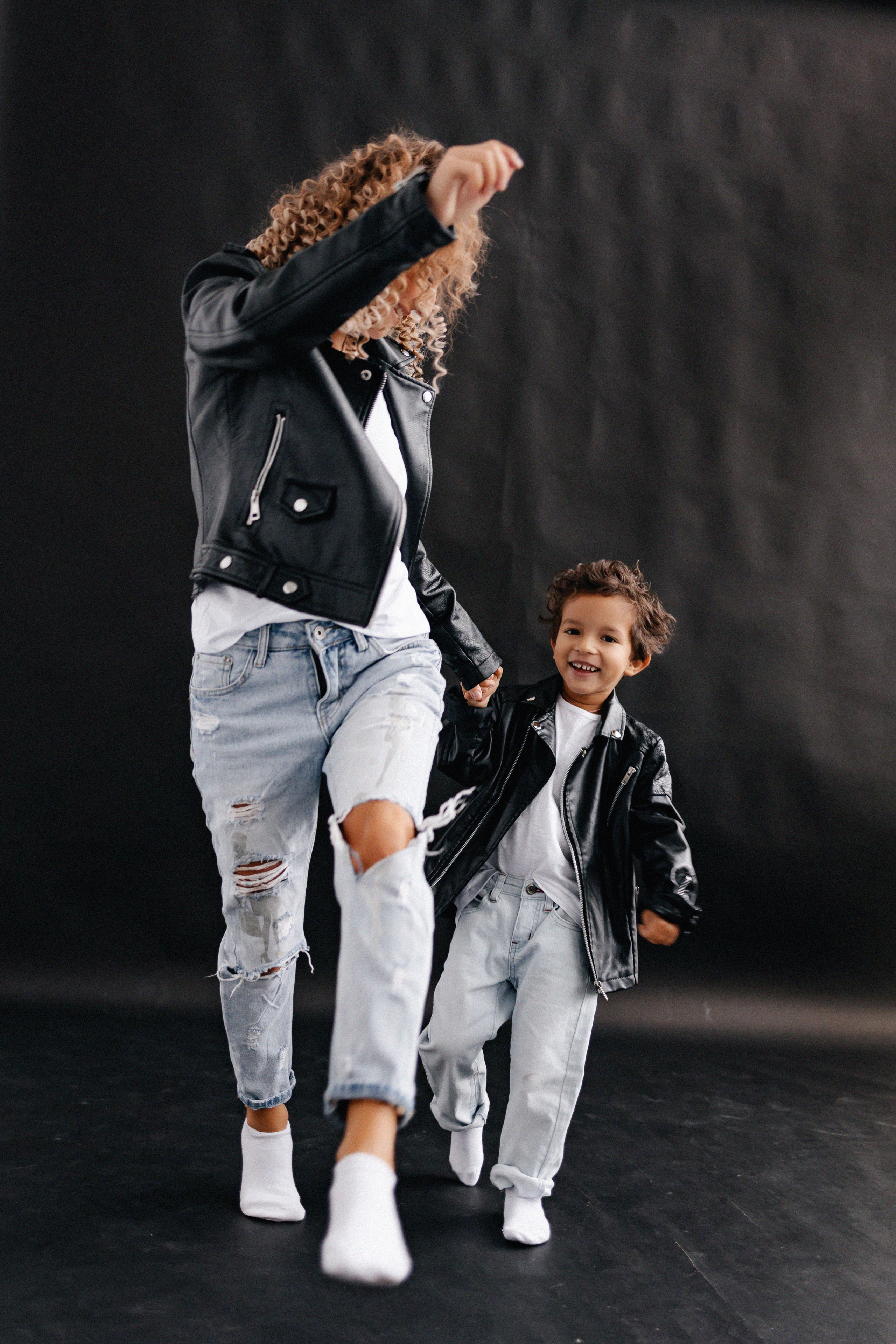 Алина и Даниэль 5 лет