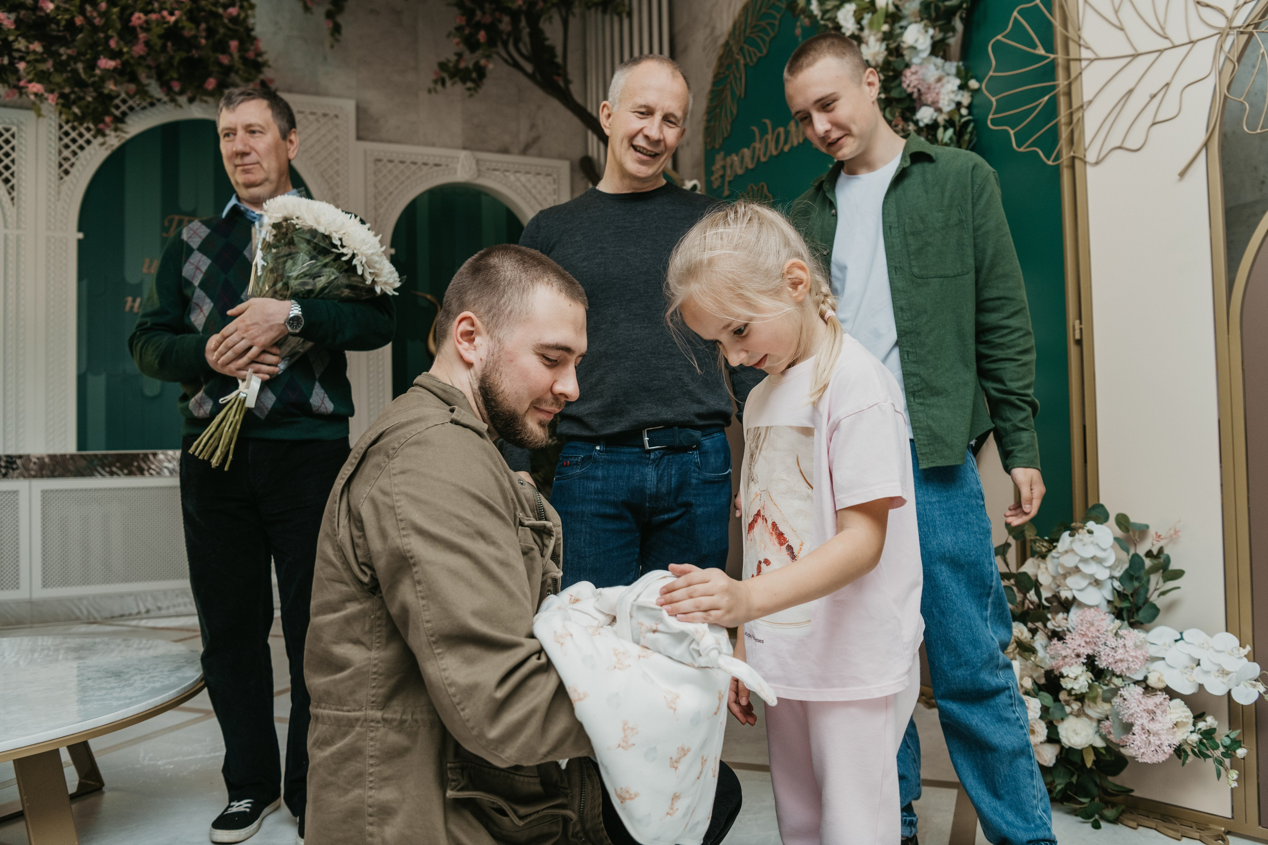 Выписка Евы в ЦКБ. Фотограф на выписку из роддома в Москве и МО