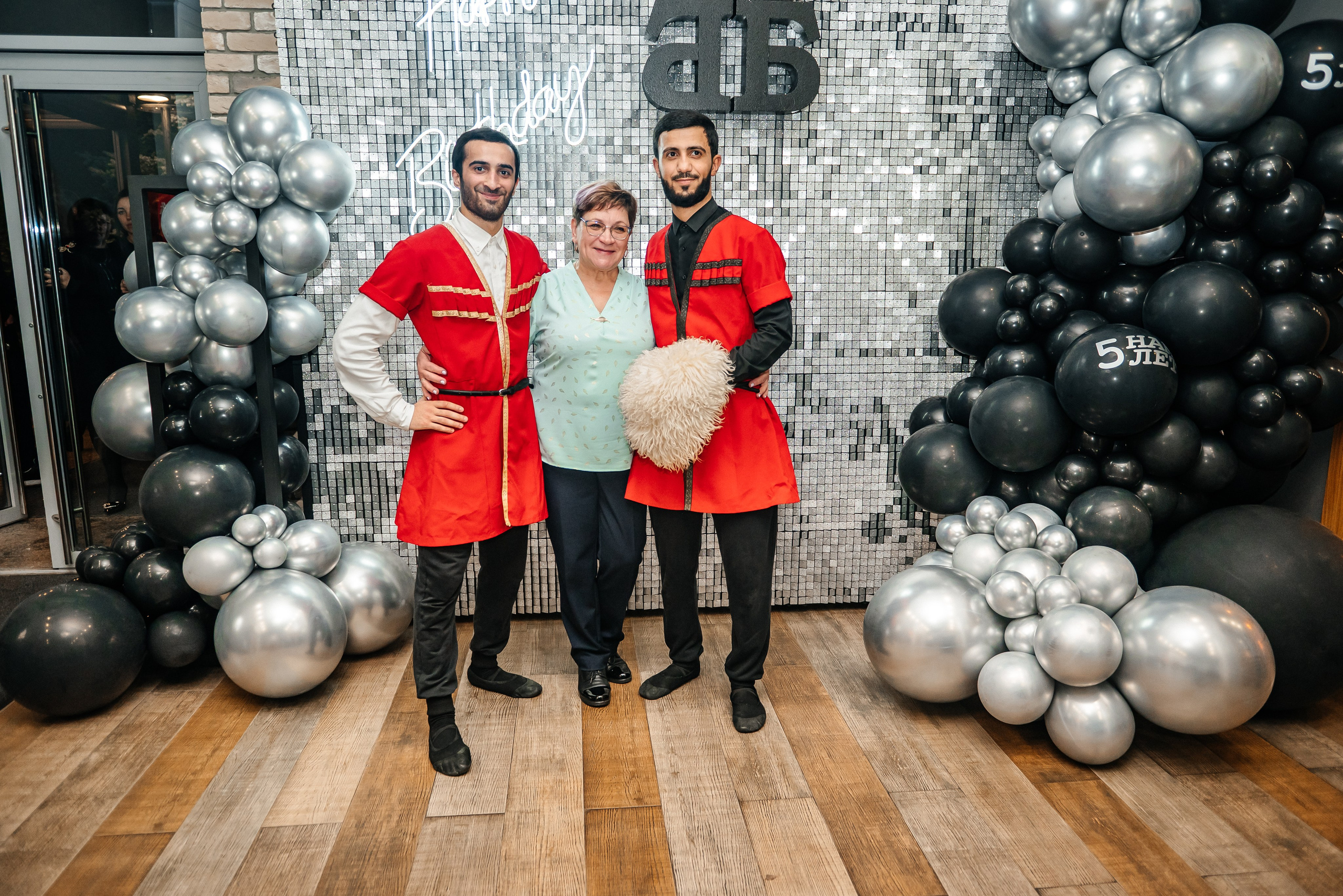 Ресторану Бакинский бульвар № 1 5лет. Свадебный и семейный фотограф в Дзержинске Екатерина Шулакова