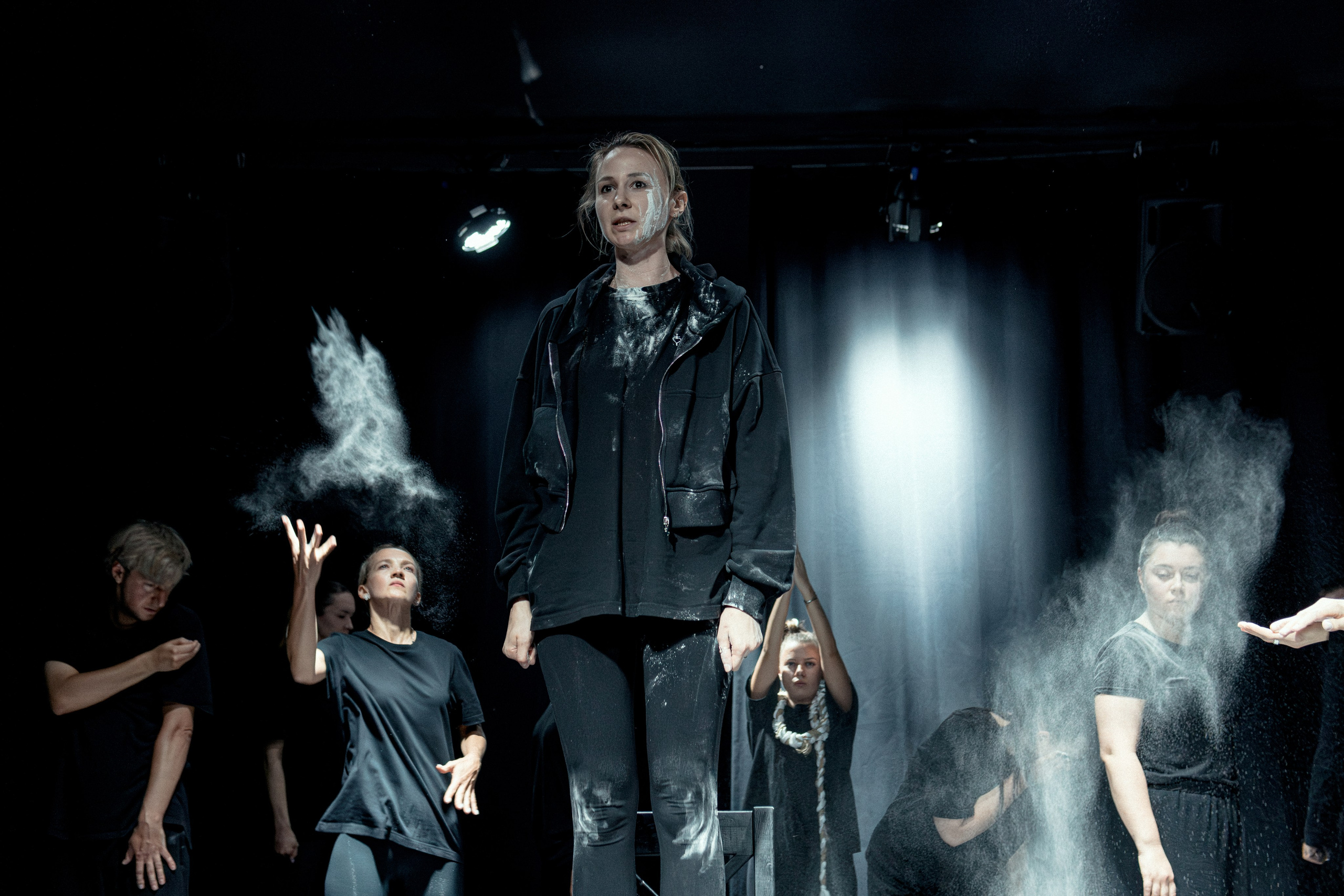 Показ группы Advanced 7 — Физический театр. Репортажный и портретный фотограф Андрей Гаровский