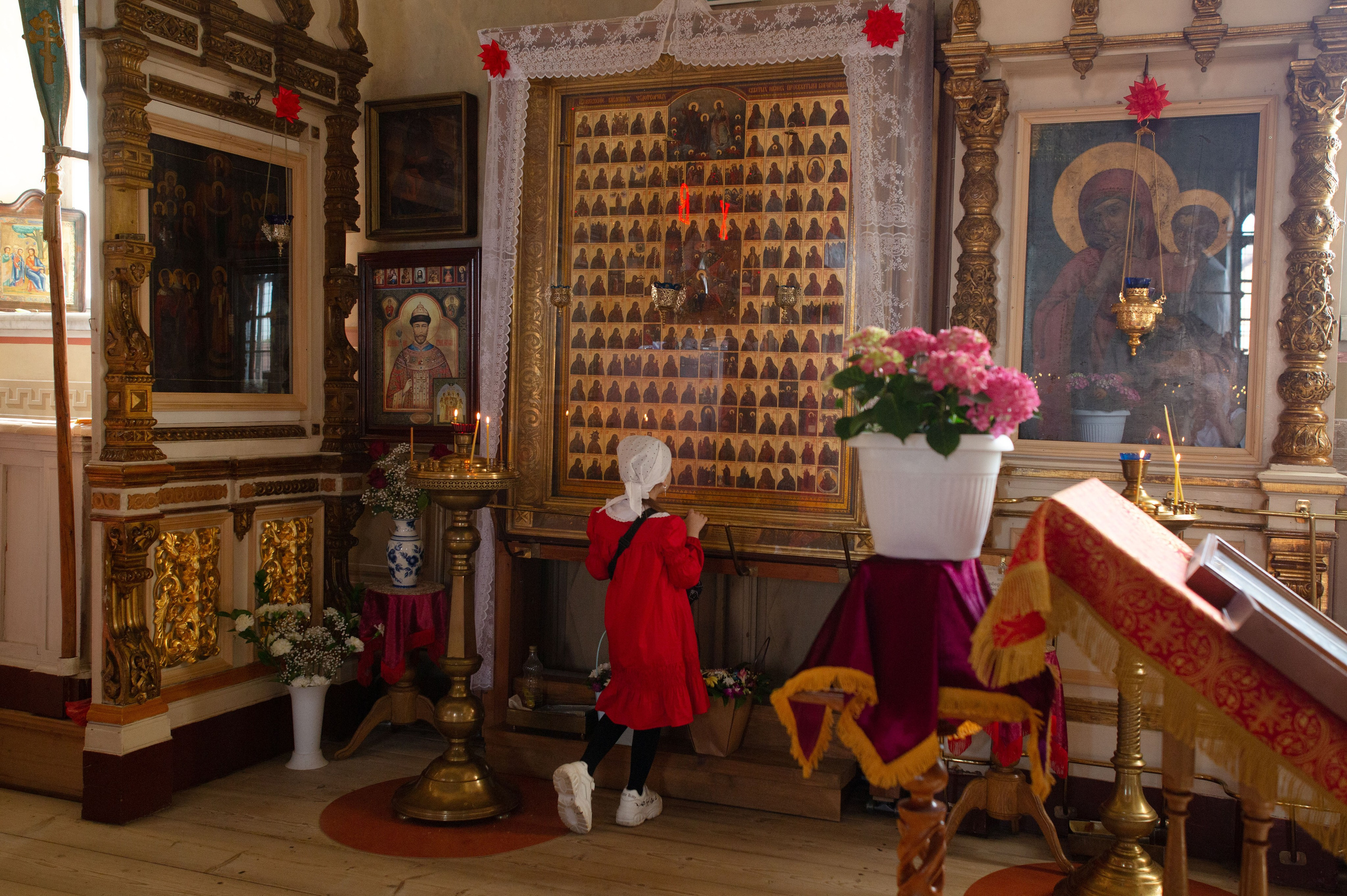 Пасха Воскресенский храм с Ашитково и ярмарка около храма. Семейный и детский фотограф Анна Петракова