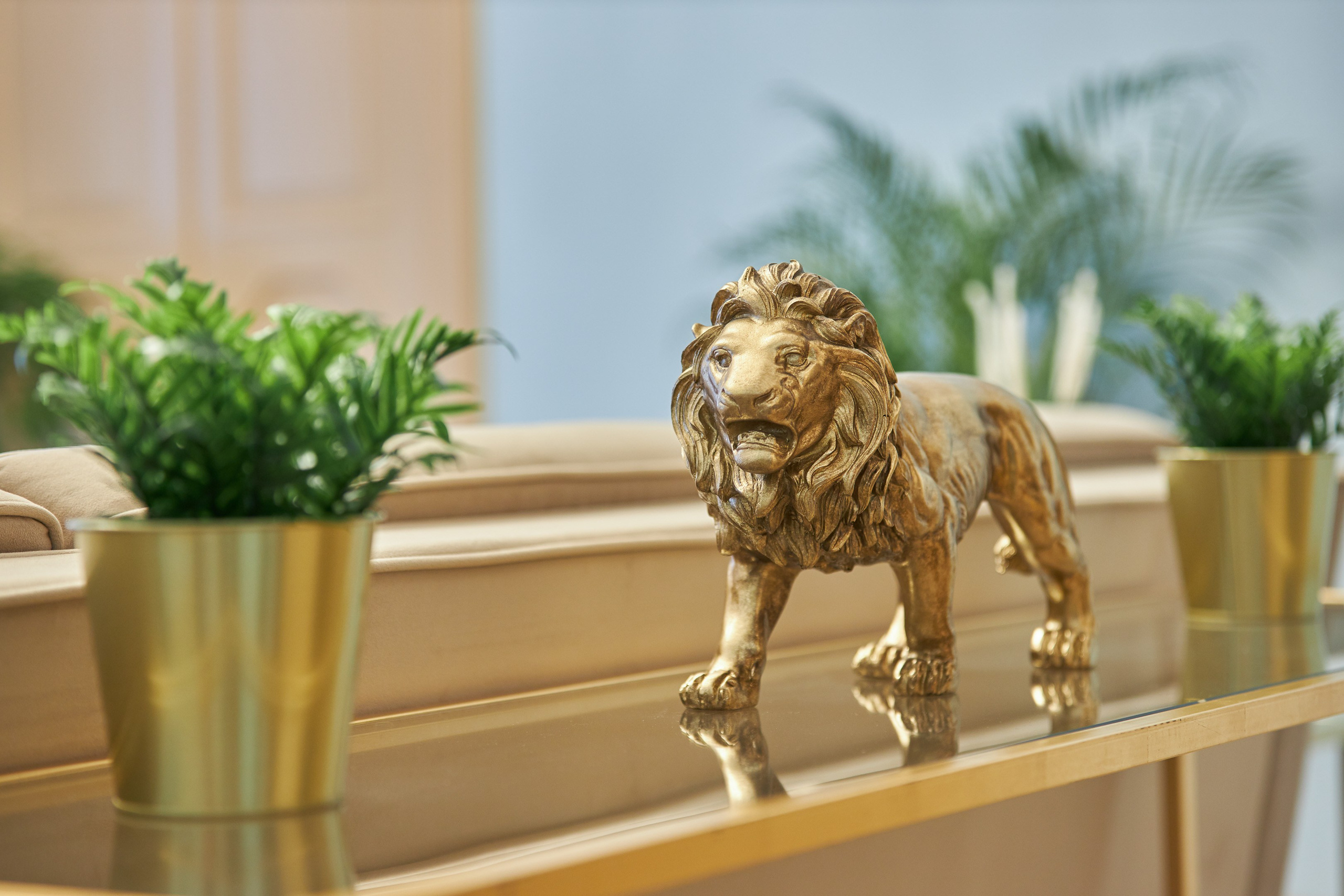 Classic design hall interior detail - photographer Andrey Dunin