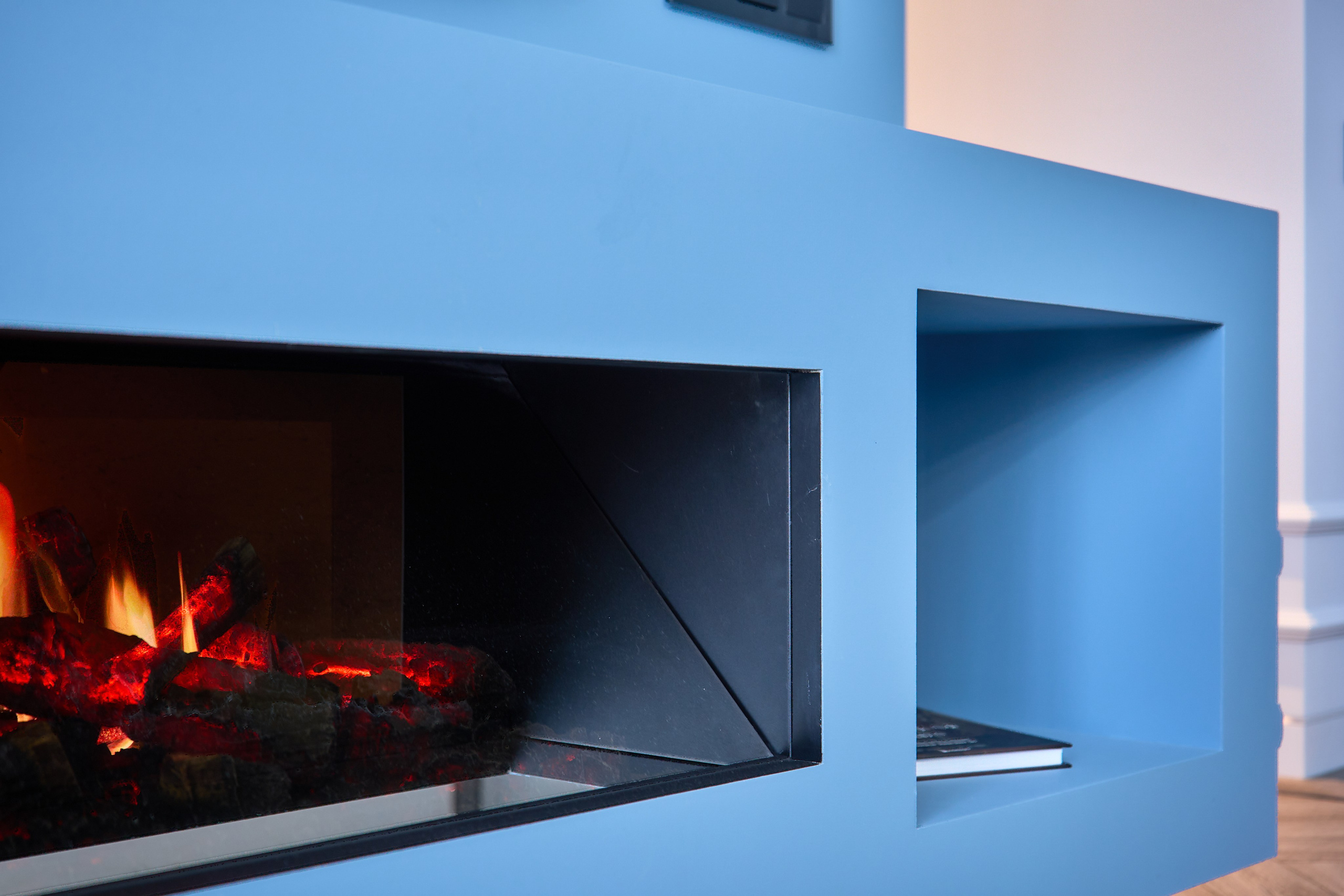 Фотосъёмка и видео тур квартиры с ярким дизайном и видом на Москва-Сити | vhaus. Видеопродакшн недвижимости и архитектуры | Студия VHAUS