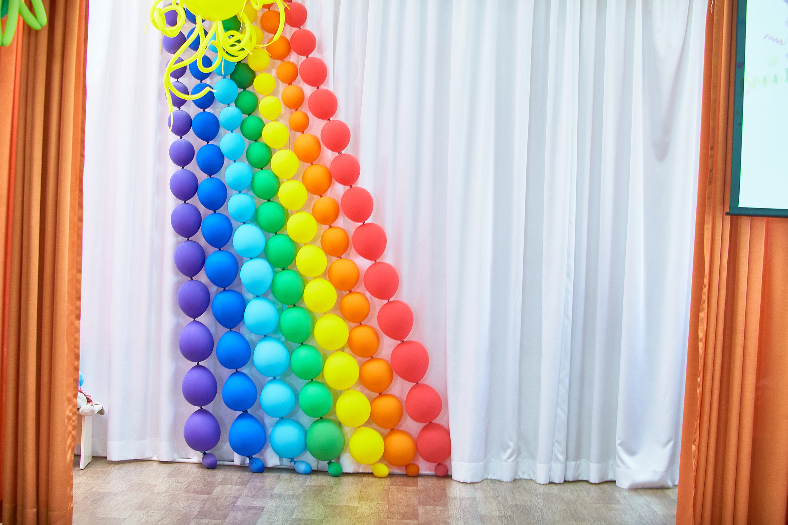 Отзывы о работе фотографа для школы и детского сада в Новосибирске. Выпускной альбом Новосибирск