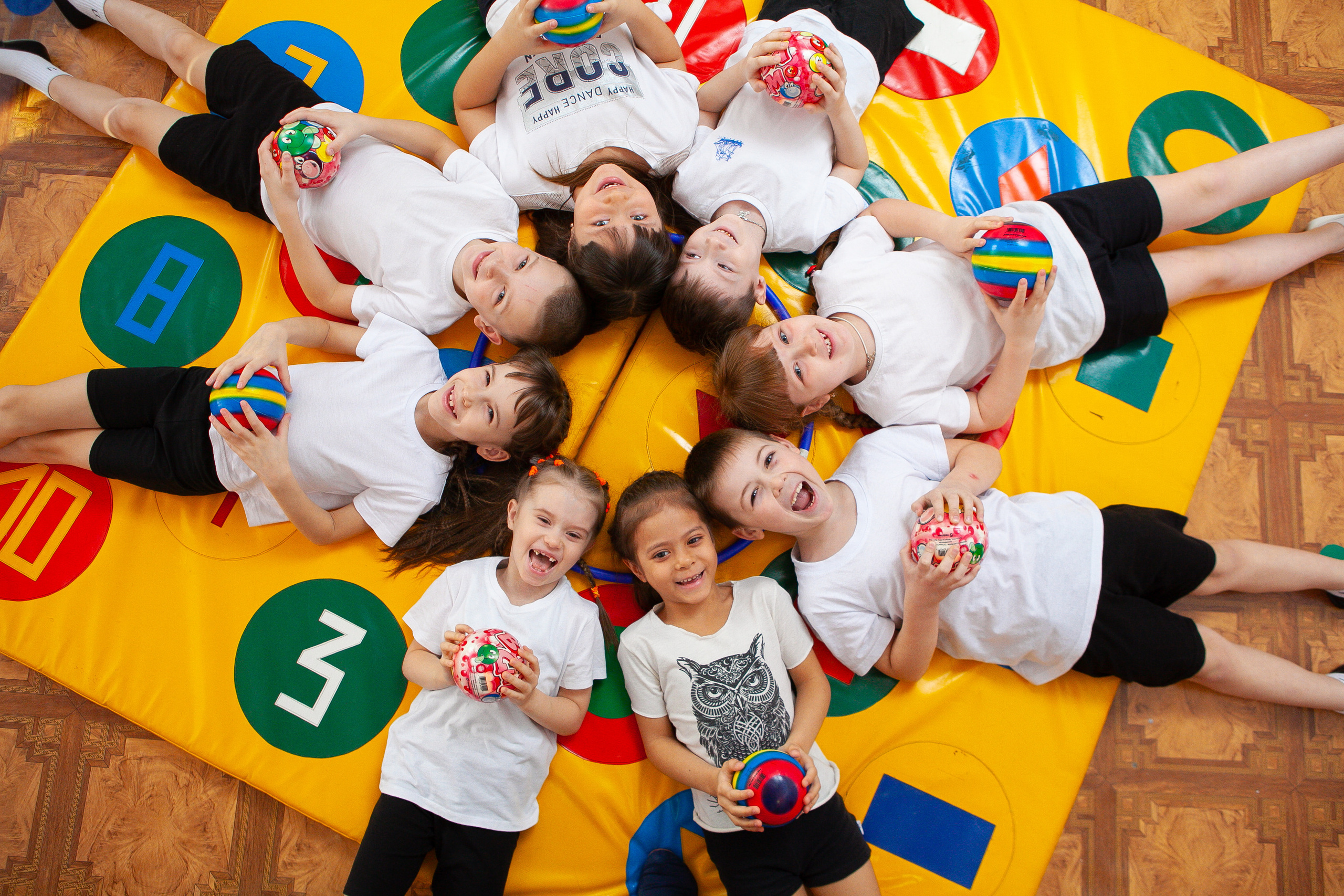 Вариант фотографии в спортивном зале для фотокниги