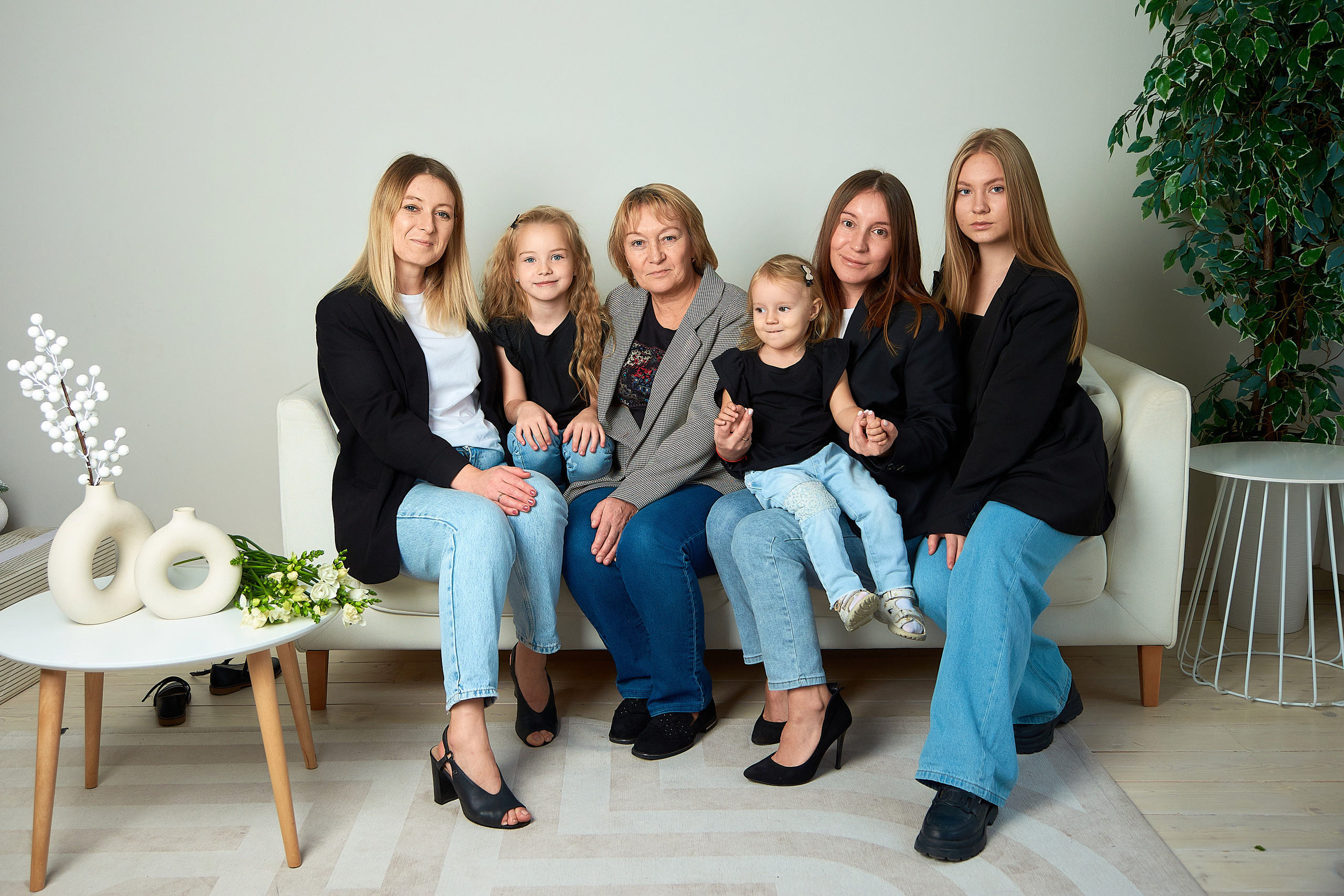 Отзывы о работе фотографа для школы и детского сада в Новосибирске. Выпускной альбом Новосибирск