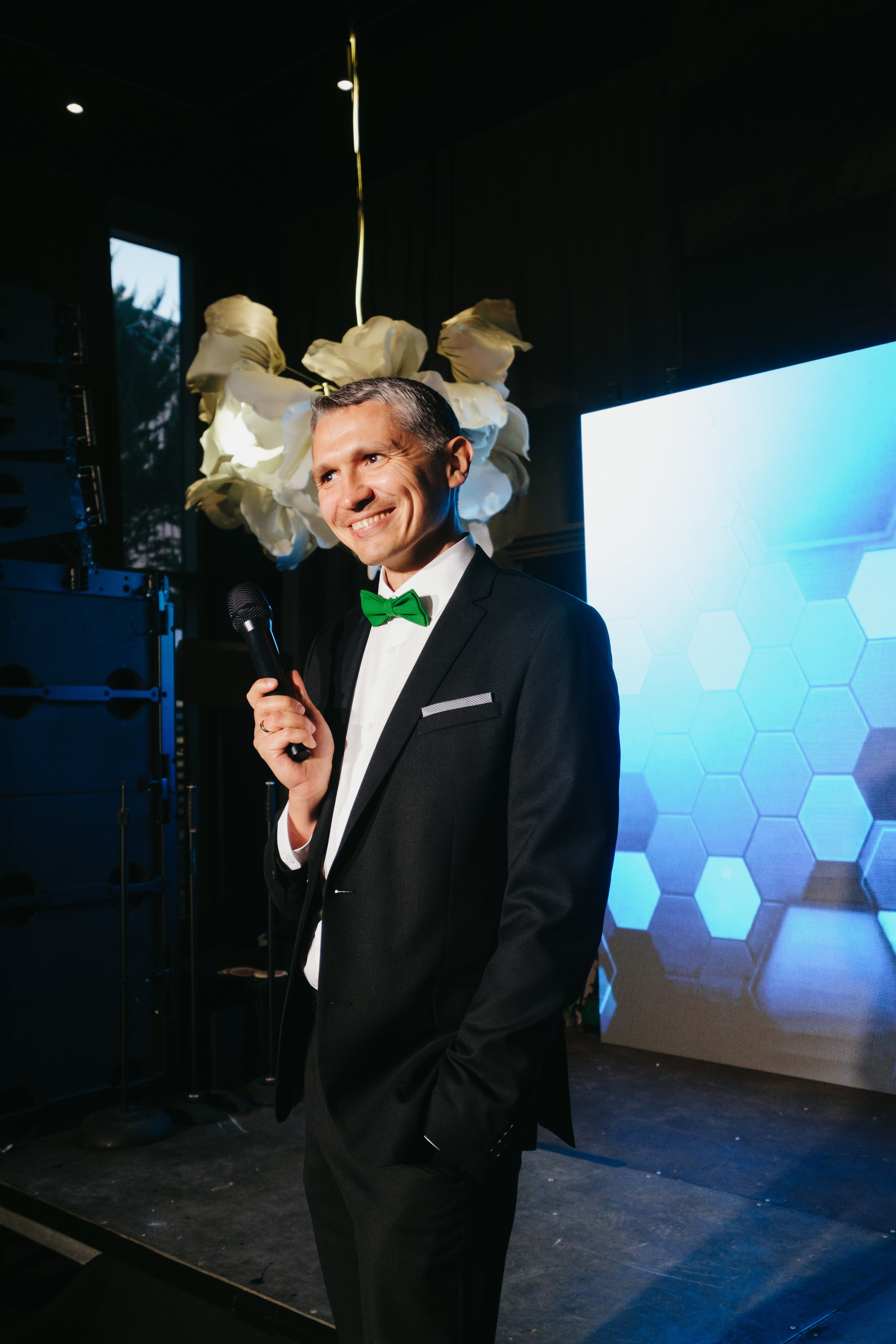 Корпоратив в Сириусу (Адлер) 10 лет компании. Свадебный фотограф Денис Ожигин в Краснодаре и крае. Эмоциональная и стильная съемка вашего дня