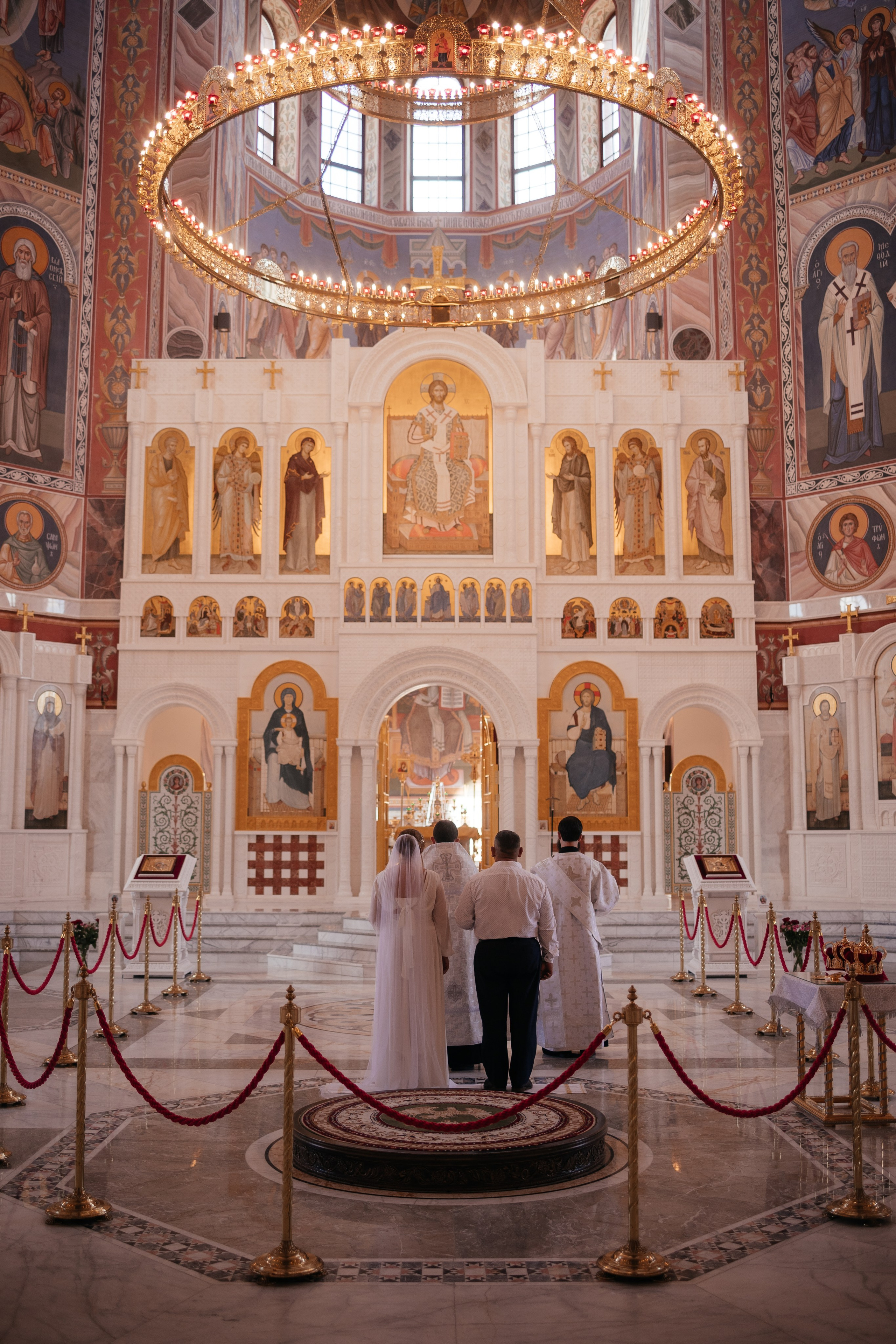 Венчание Храм Невского. Фотограф Крохин Олег