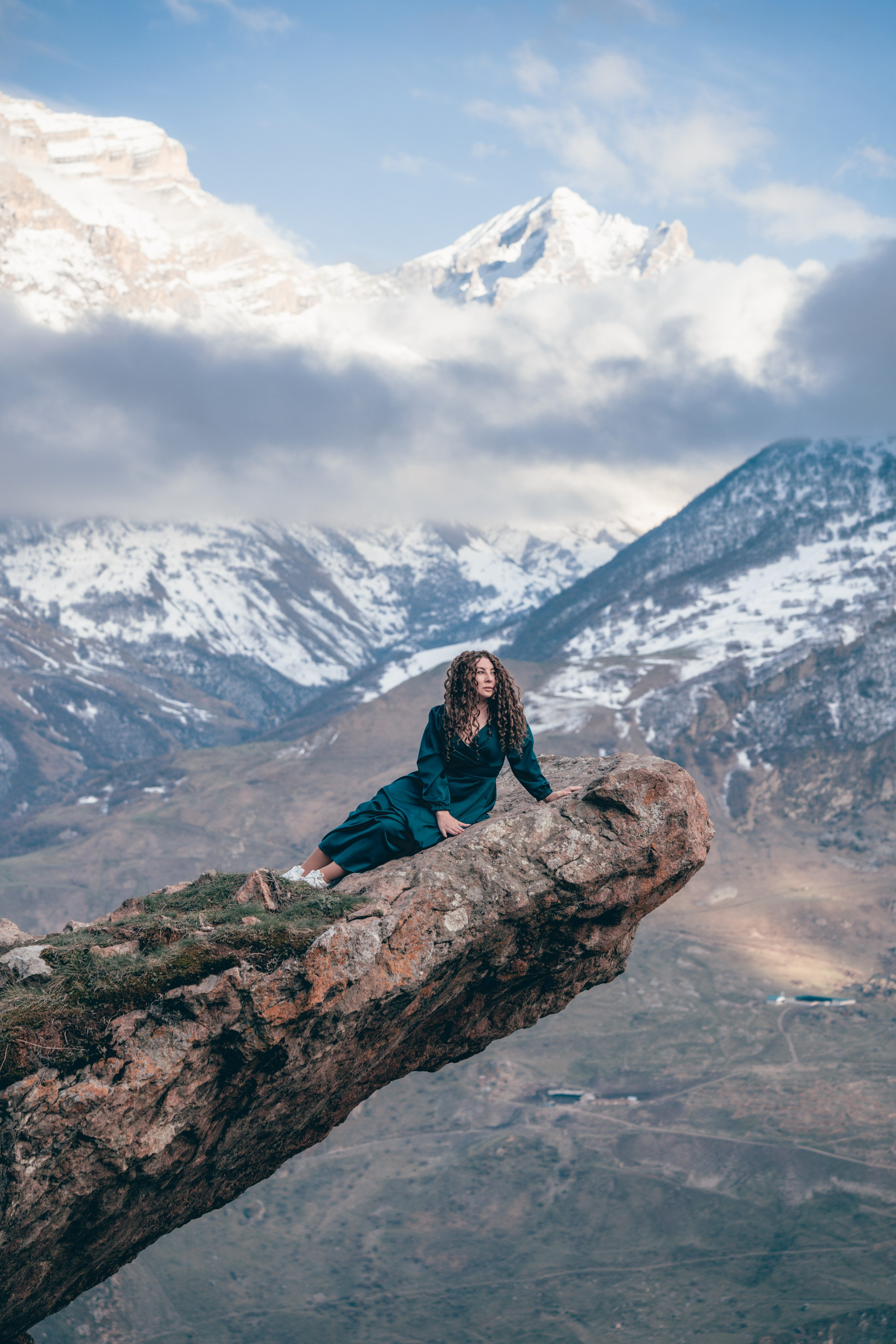 Съемка для брендов одежды КМВ Пятигорск, Железноводск, Ессентуки, Кисловодск Архыз Домбай Фотосессия. Фотограф КМВ|ГОРЫ Пятигорск Железноводск Ессентуки Кисловодск Домбай Архыз Эльбрус