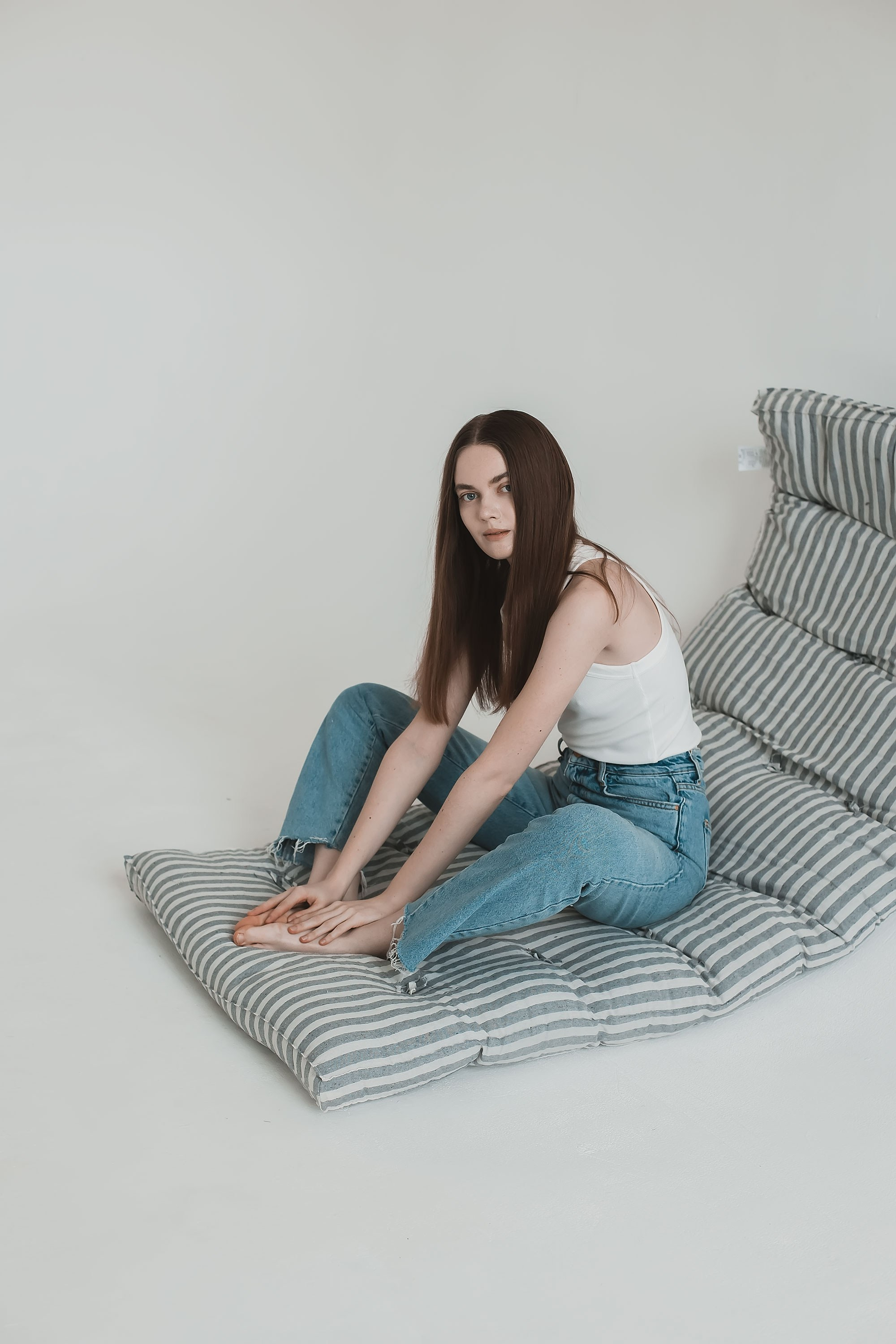 Минималистическая съёмка на матрасе. Семейный, индивидуальный фотограф в Москве Ангели Марина