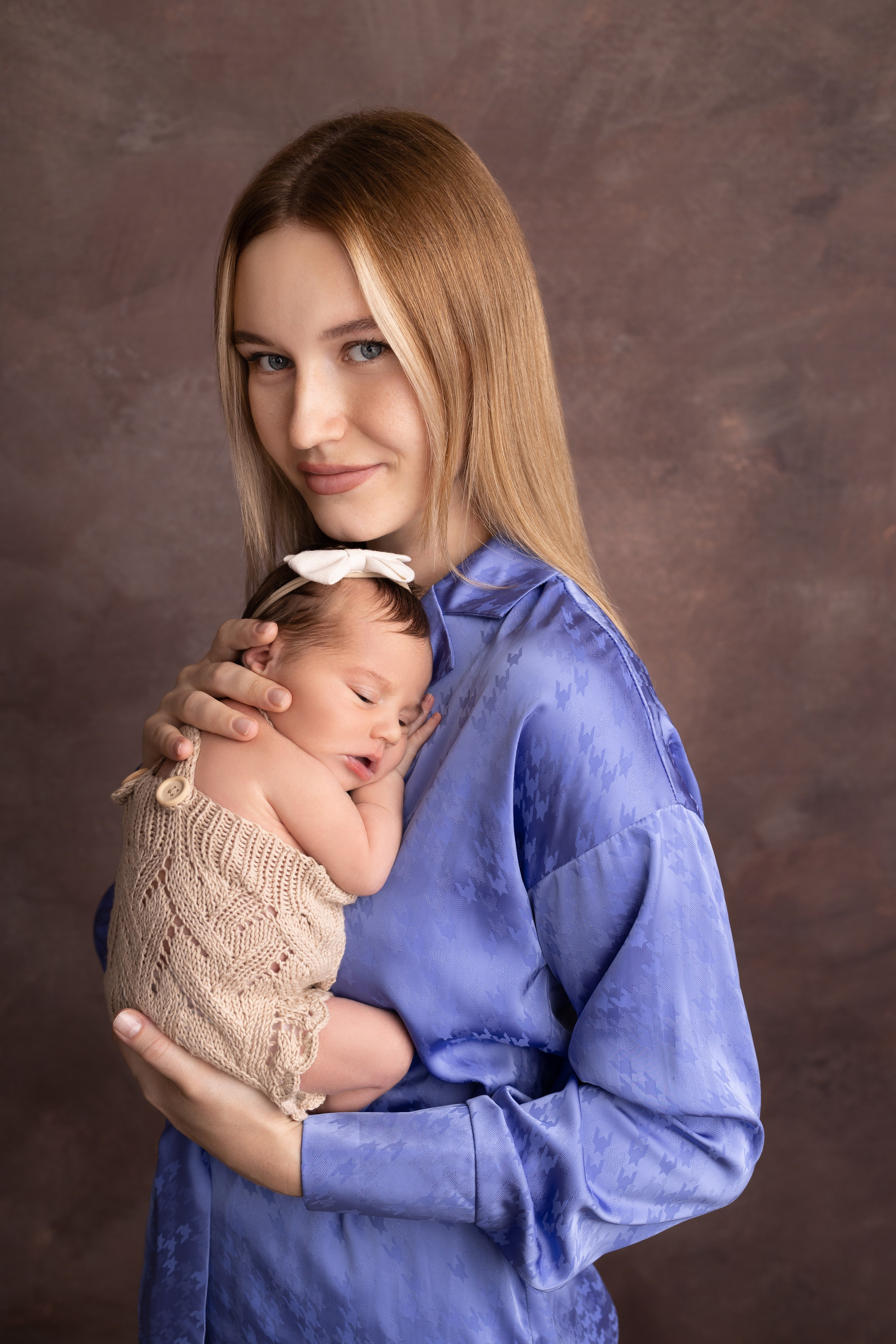 Семейные кадры от Elvira Kamaeva. Фотограф новорожденных малышей в Омске и Омской области Эльвира Камаева