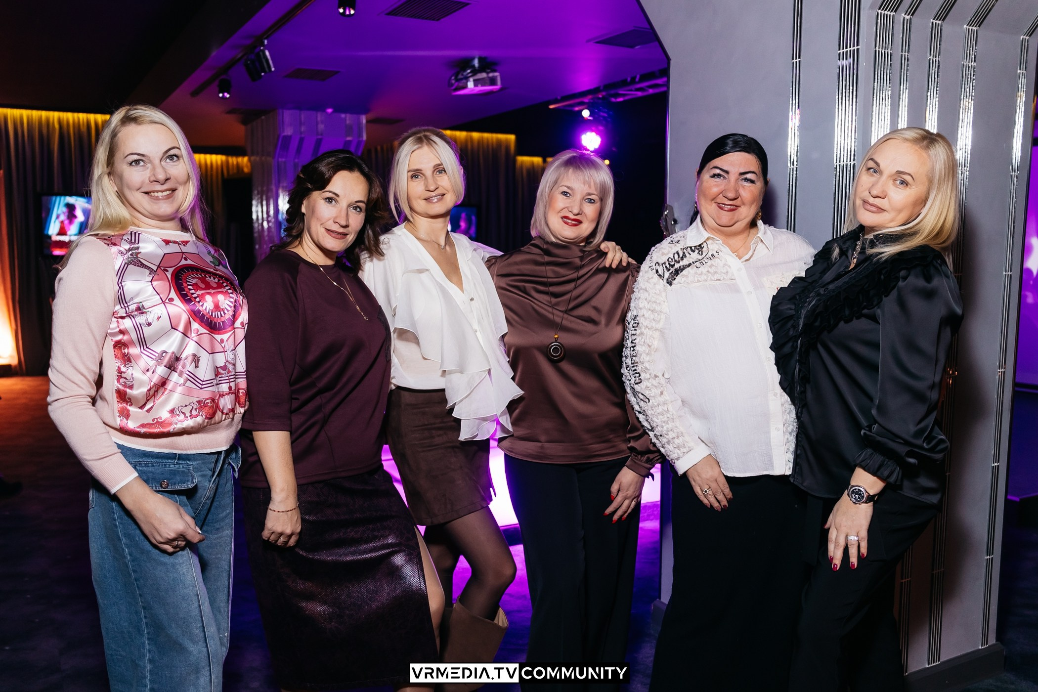 Выходные в караоке-баре «Volna»