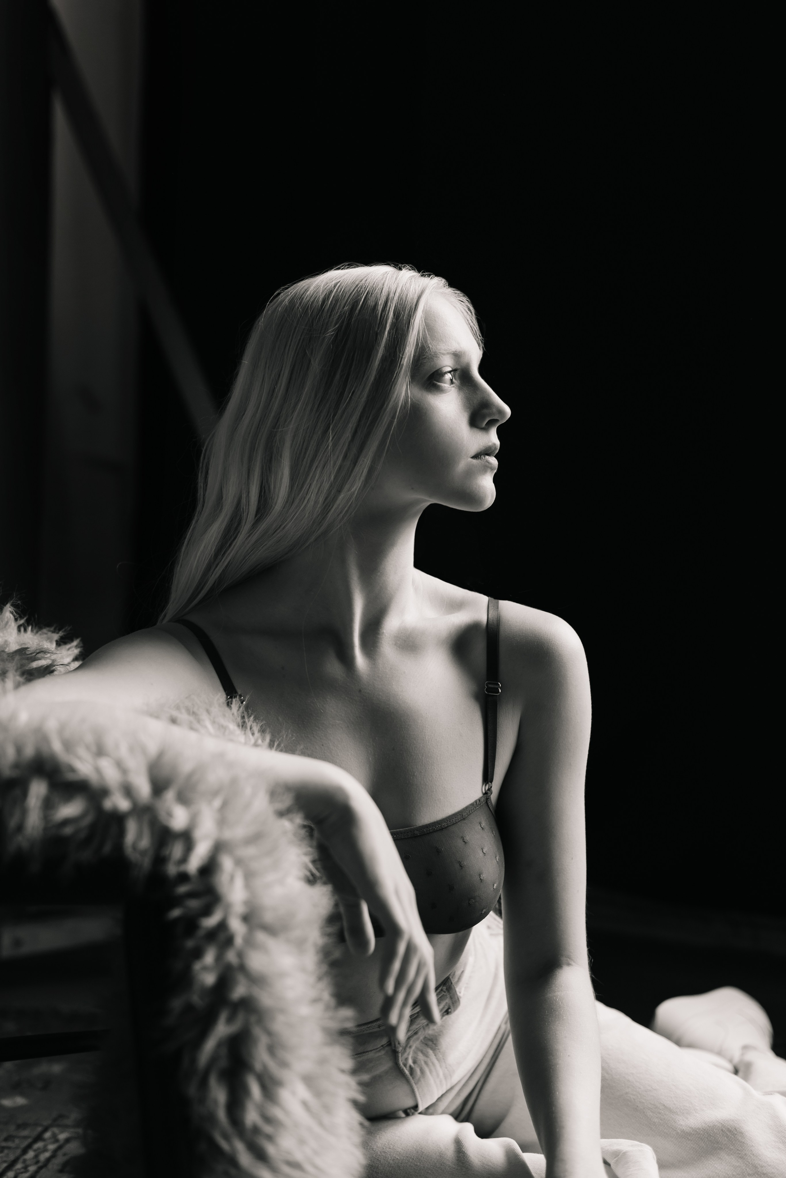 Портрет девушки модели блондинки