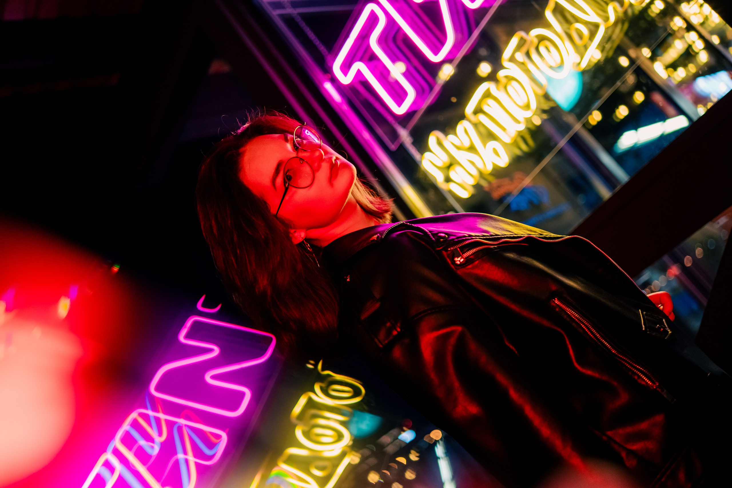 Юля | Палитра неоновых огней. Felixtones