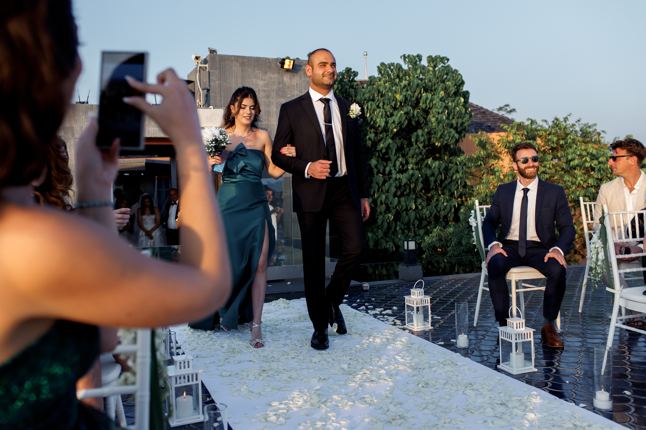 Свадьба с гостями на Пхукете. Фотограф на Пхукете в Таиланде