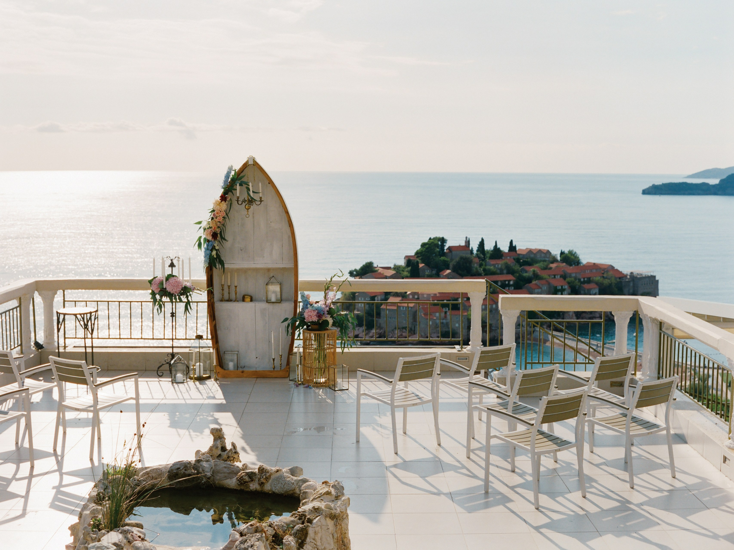 необычная свадебная арка