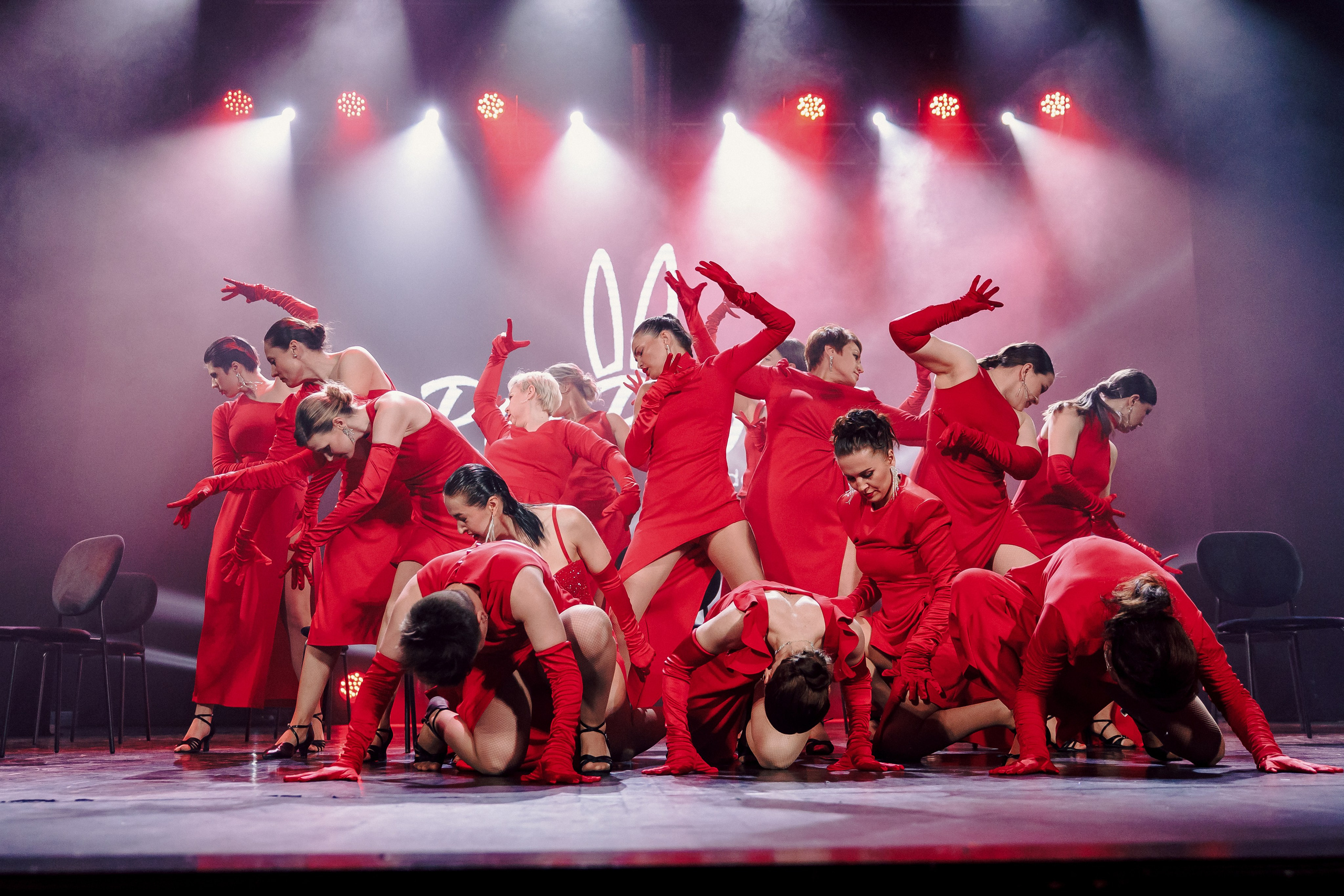 Отчётный концерт танцевальной школы «Red Rabbits» 2025. Лёшка Варзегов — фотограф