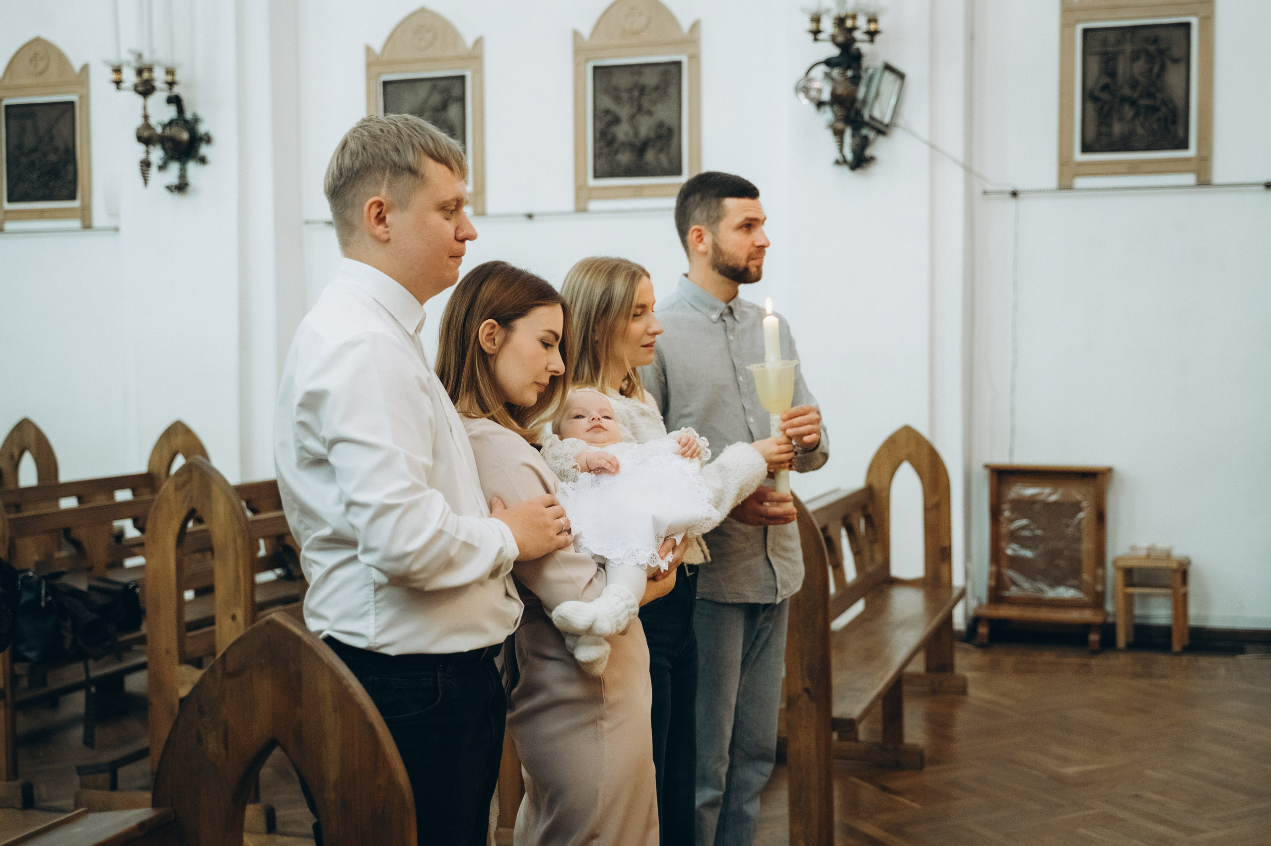 Крещение Эмили (Золотогорский костёл Пресвятой Троицы). Семейный фотограф в Минске Дарья Дреко