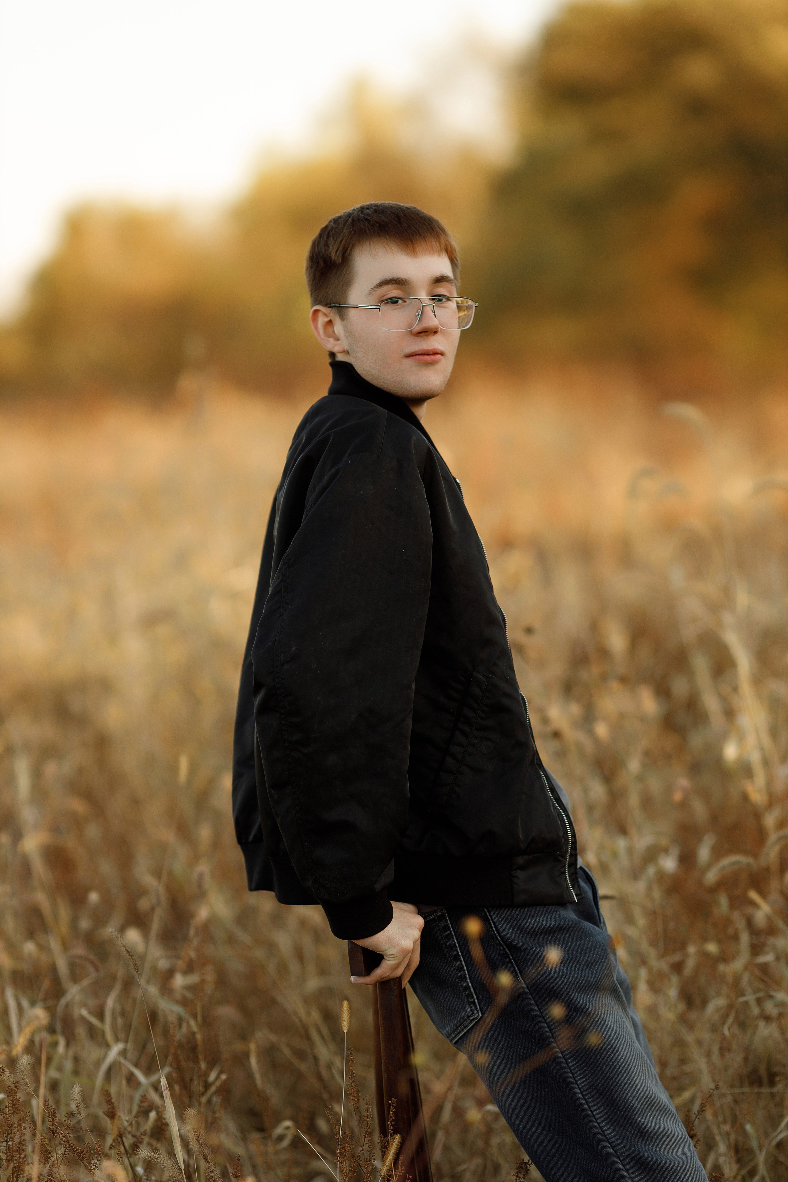 Осень 11 класс (съемка в поле). Photoalbum-vl.ru