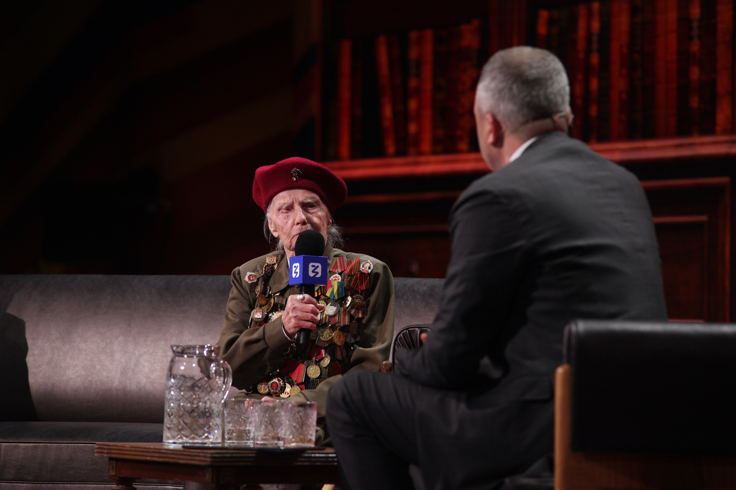 Знание Первые 28–30 апреля. Главная