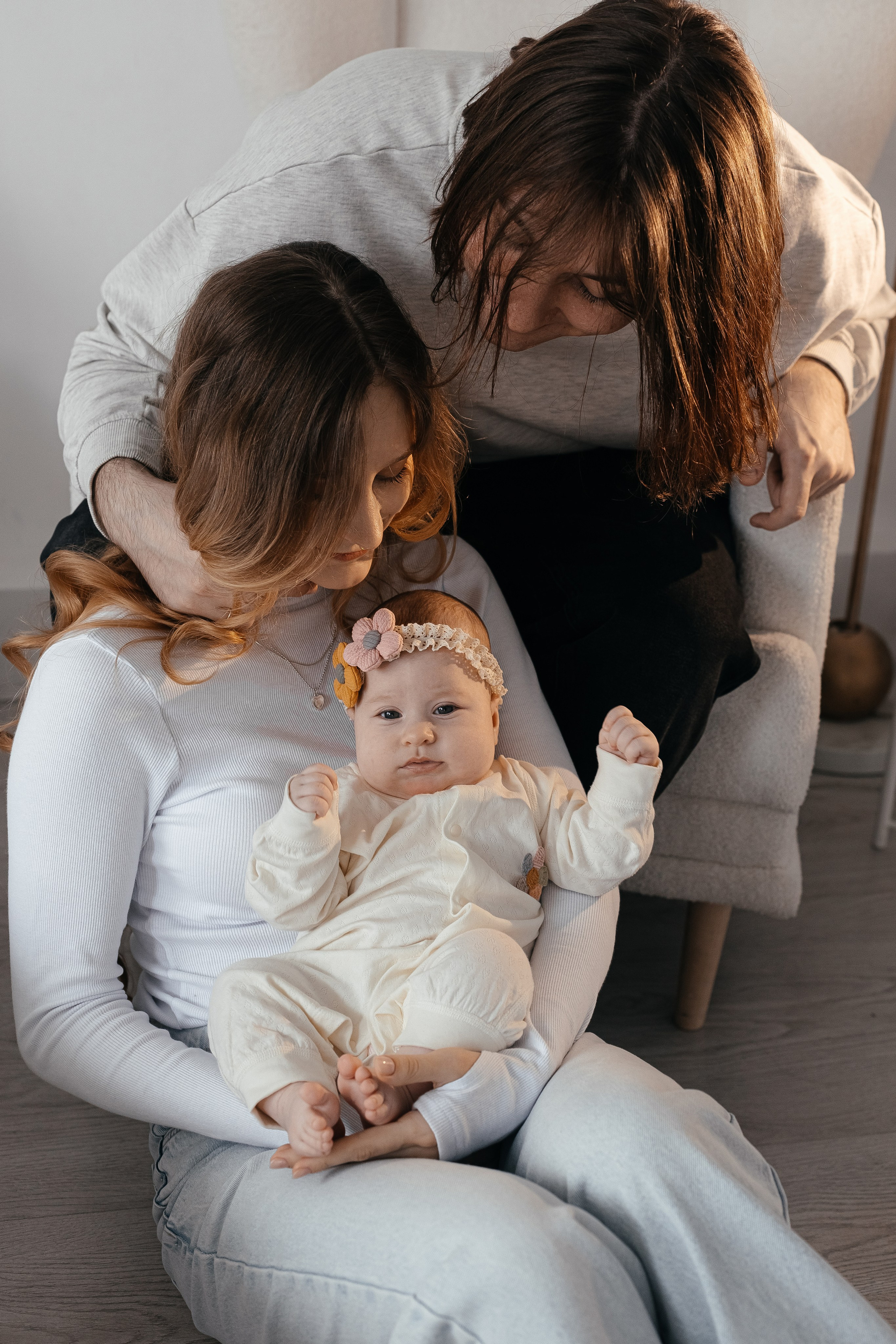 Зоя, Дима и Вика. Главная