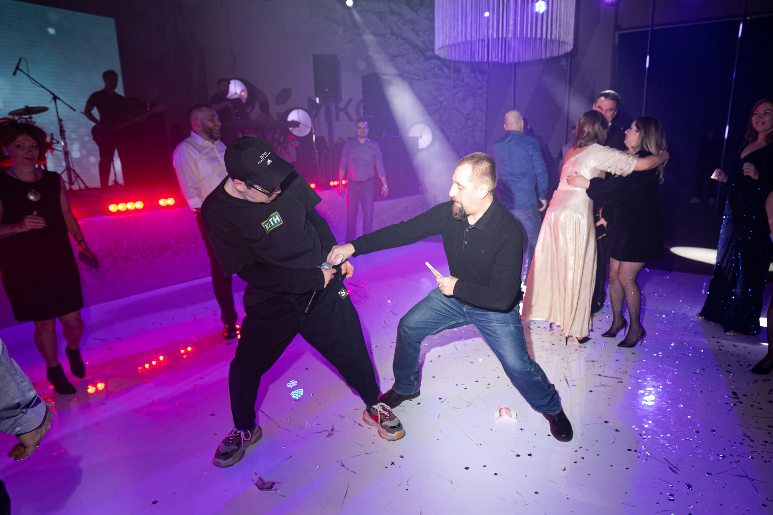 Роза Холл. Репортажный и fashion фотограф в Москве Сергей Бардин