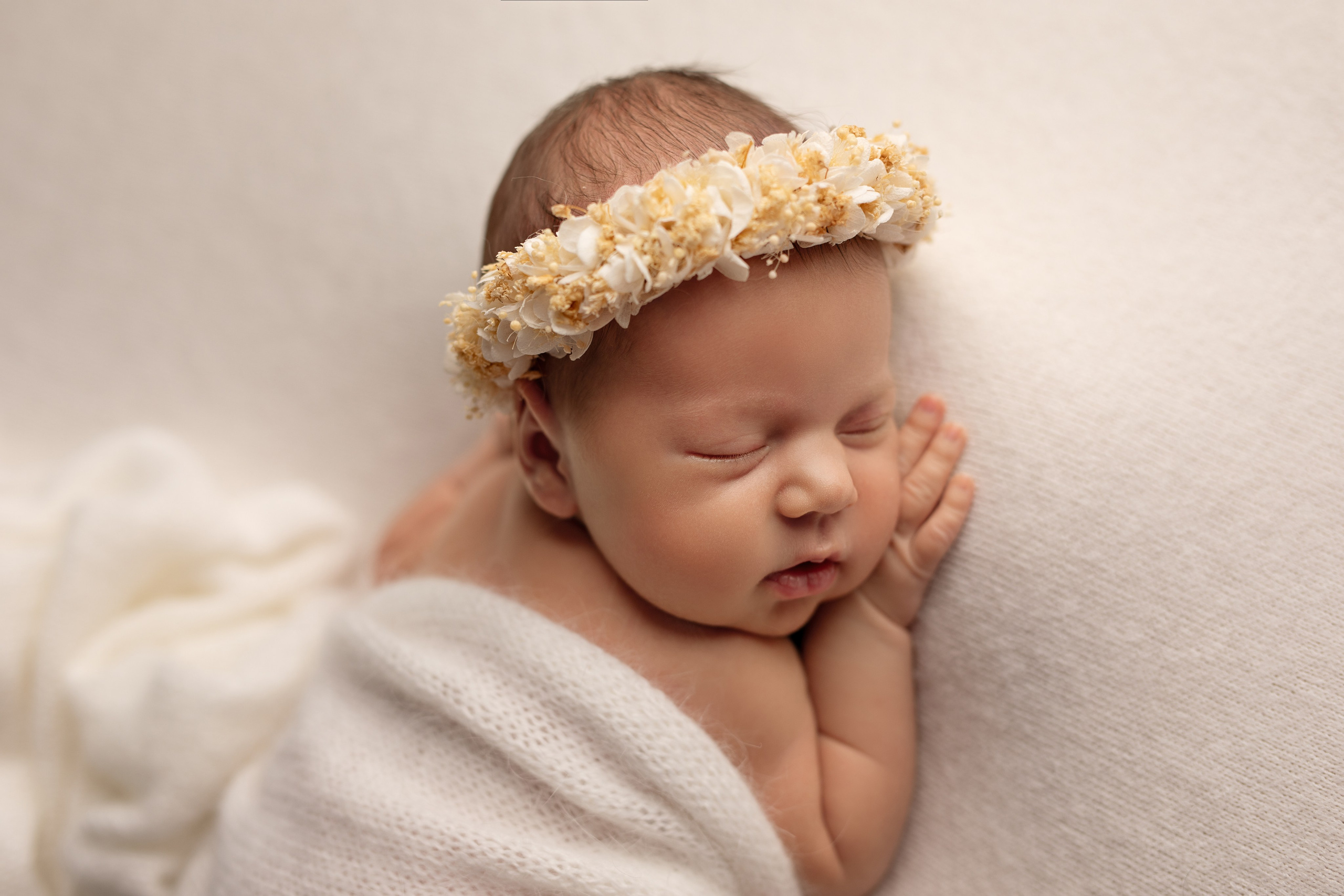 НОВОРОЖДЁННЫЕ. Фотограф новорожденных ньюборн в Новосибирске