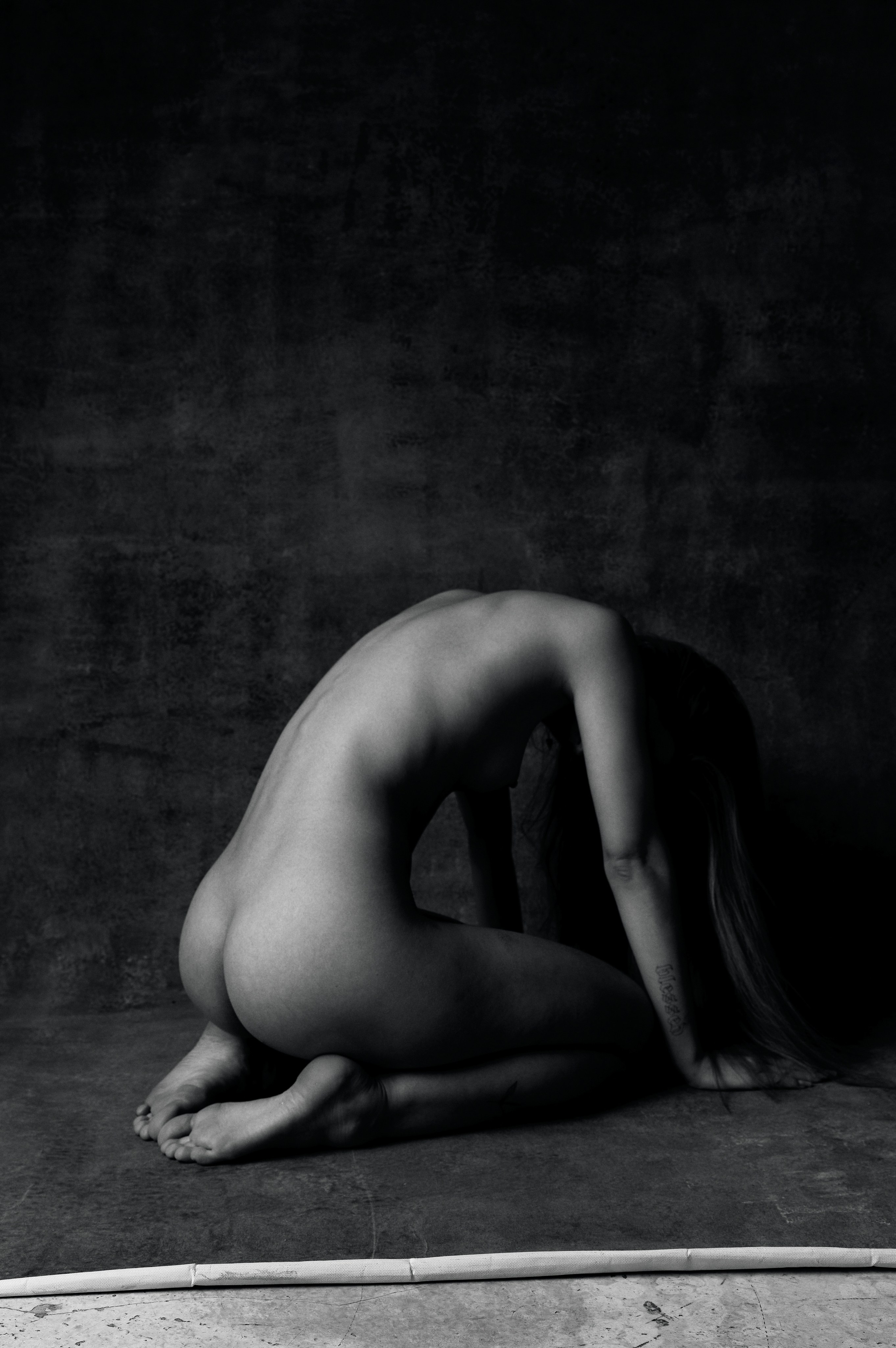 Будуарная фотосъёмка в Екатеринбурге – женственные и элегантные кадры. Фотосессия в стиле ню в Екатеринбурге | Профессиональный подход. Фотограф Сергей Якубицкий Екатеринбург