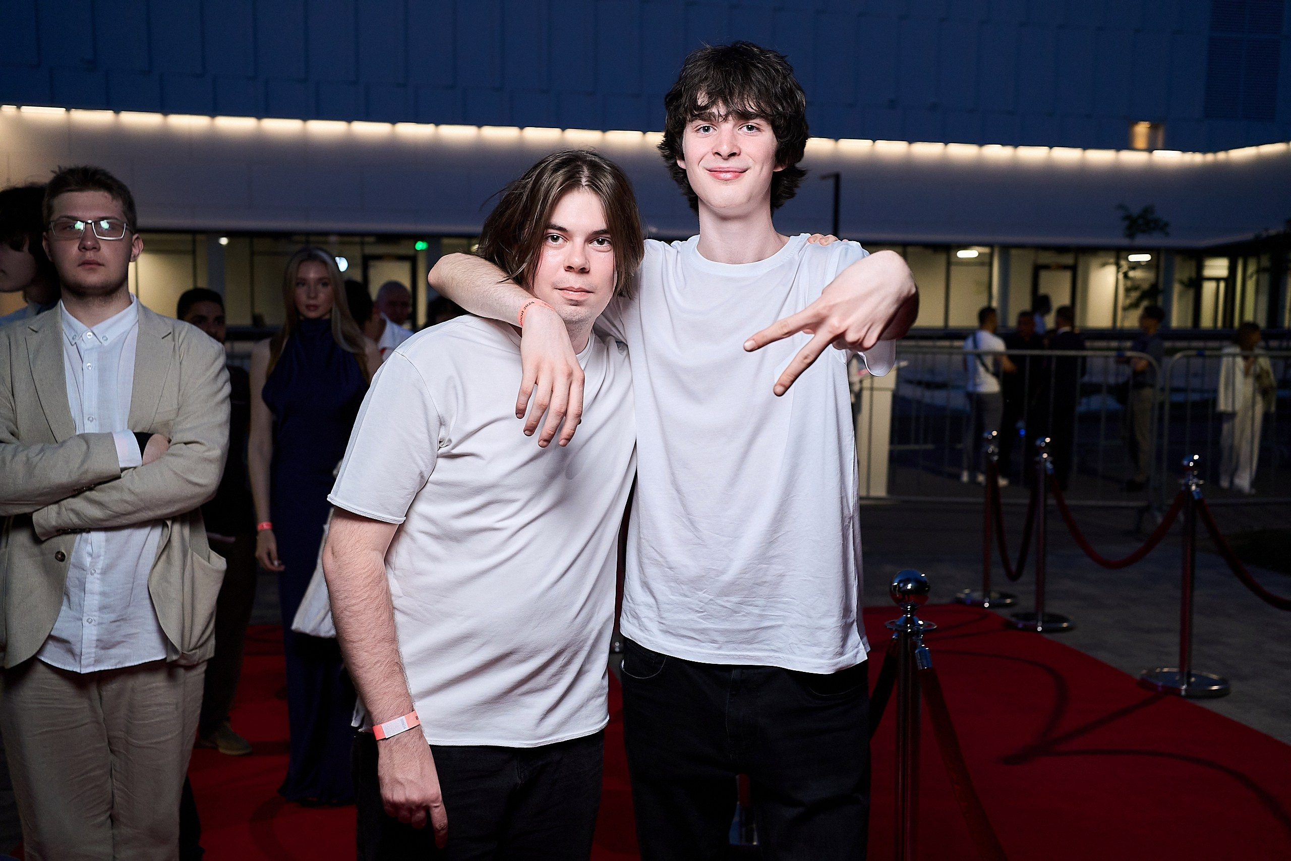 Выпускной 2024 концертный зал Академия ВТБ. Фотограф и Видеограф в Москве. Олег Корушев