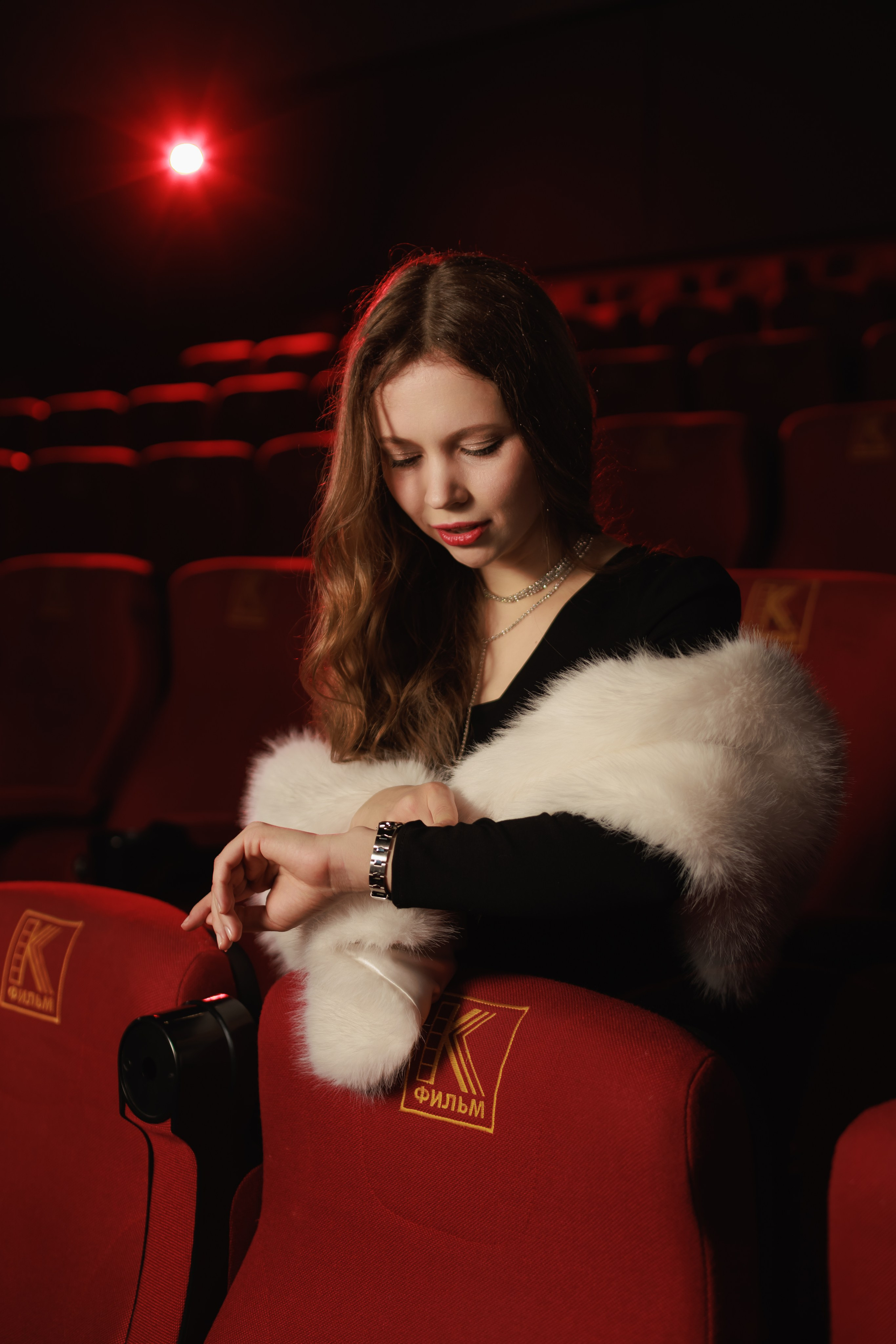 Ph: @aleksandr.spb.ru Md: @dnevzorova Org: @creative_photoday Cinema: @karo. Александр спб ру фотограф