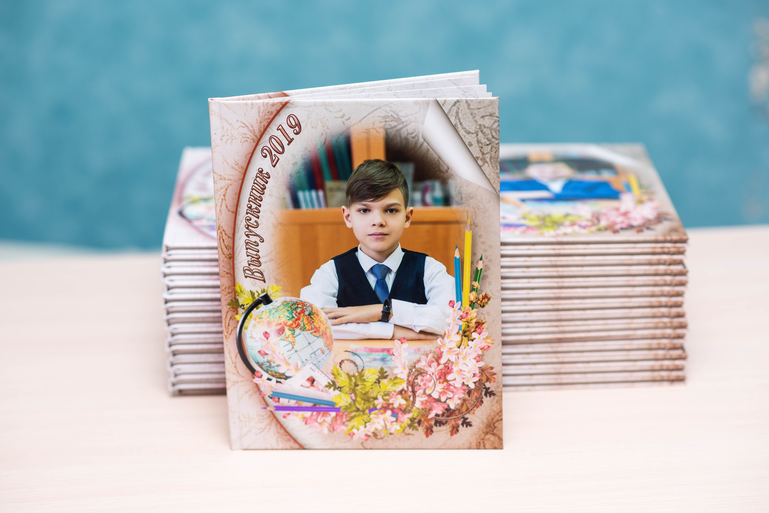 Альбом на 5 разворотов. Выпускные альбомы в Подольске Москве и МО