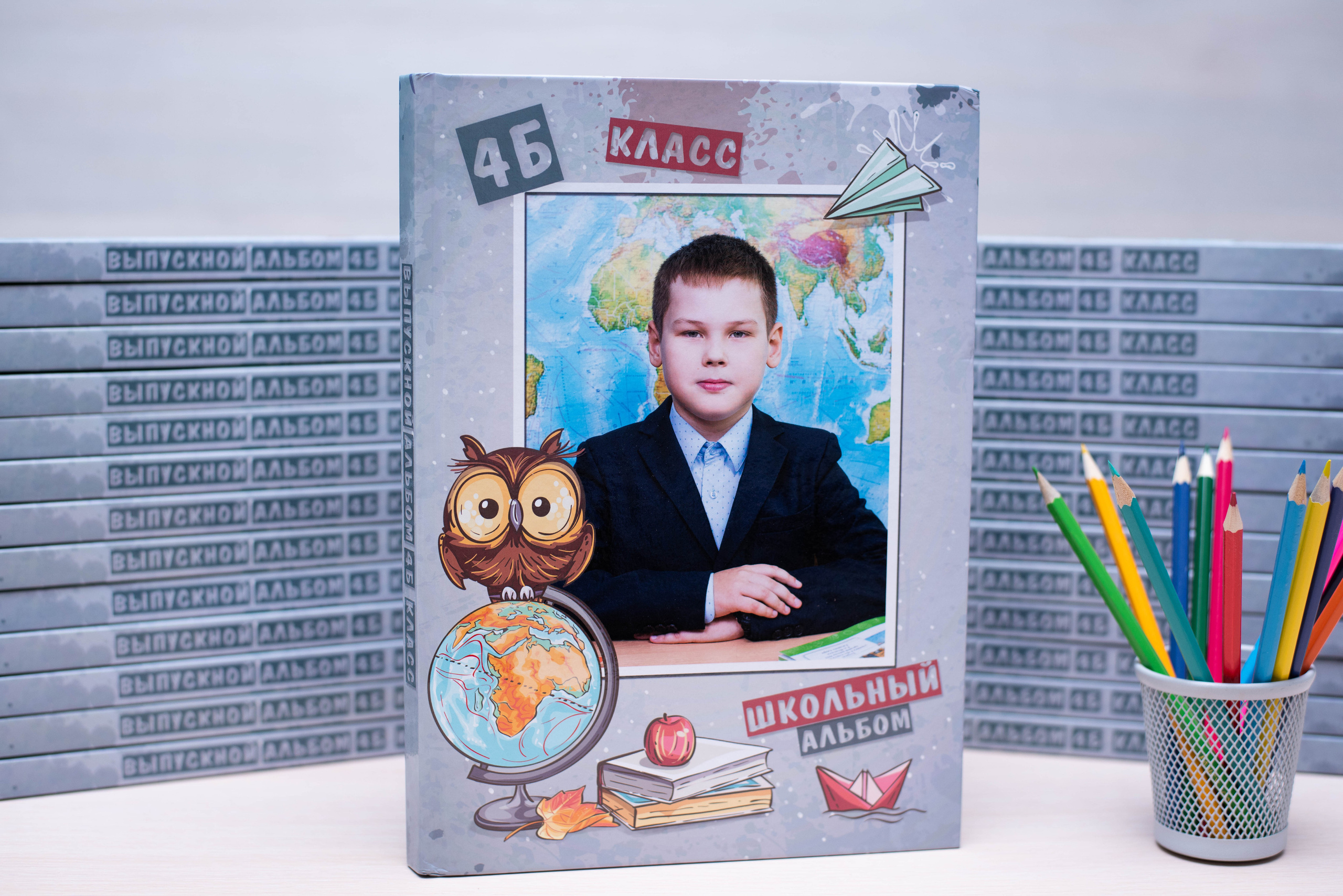 Постраничный до 30 разворотов (с персональной страницей на каждого ребенка). Выпускные альбомы в Подольске Москве и МО