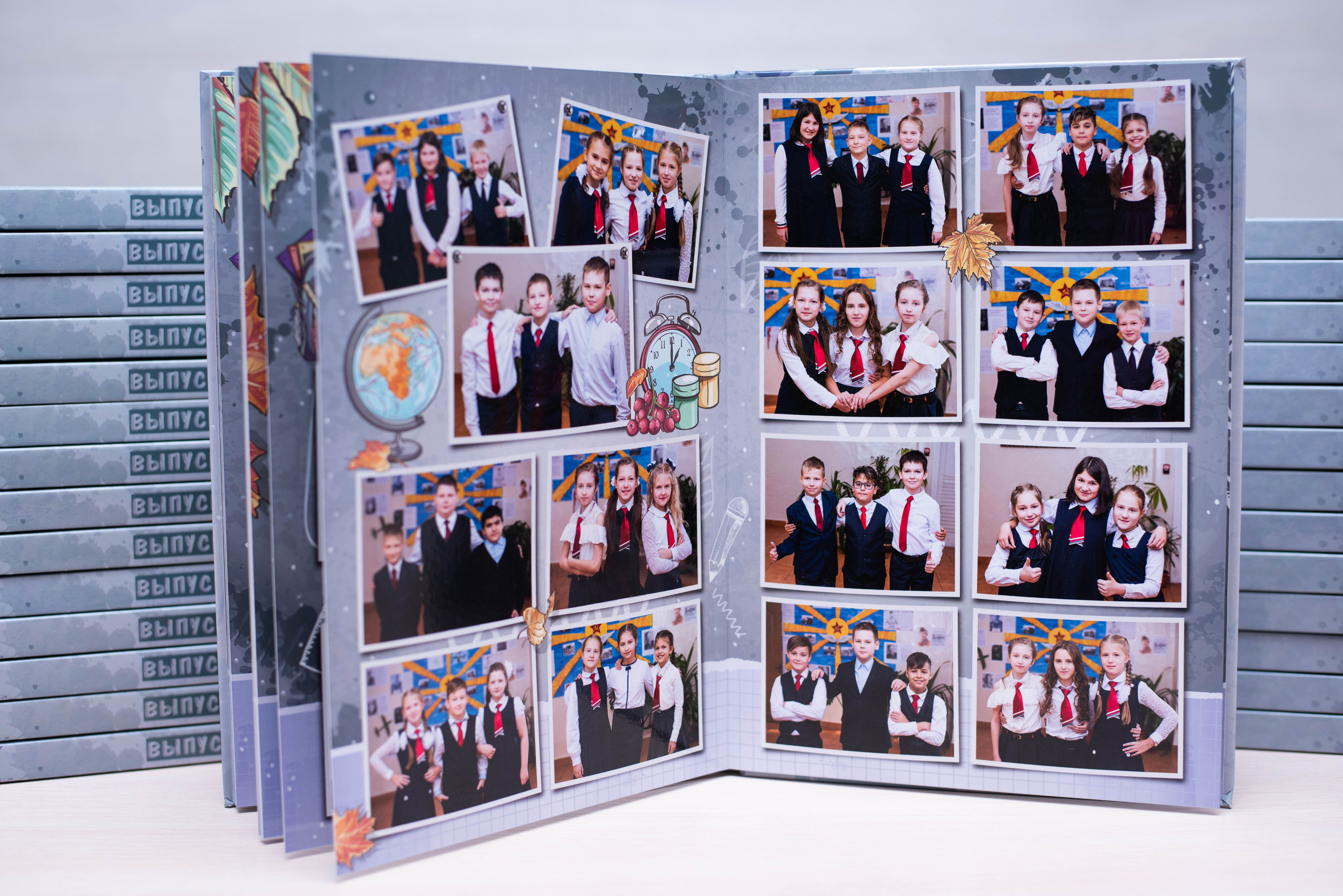 Постраничный до 30 разворотов (с персональной страницей на каждого ребенка). Выпускные альбомы в Подольске Москве и МО