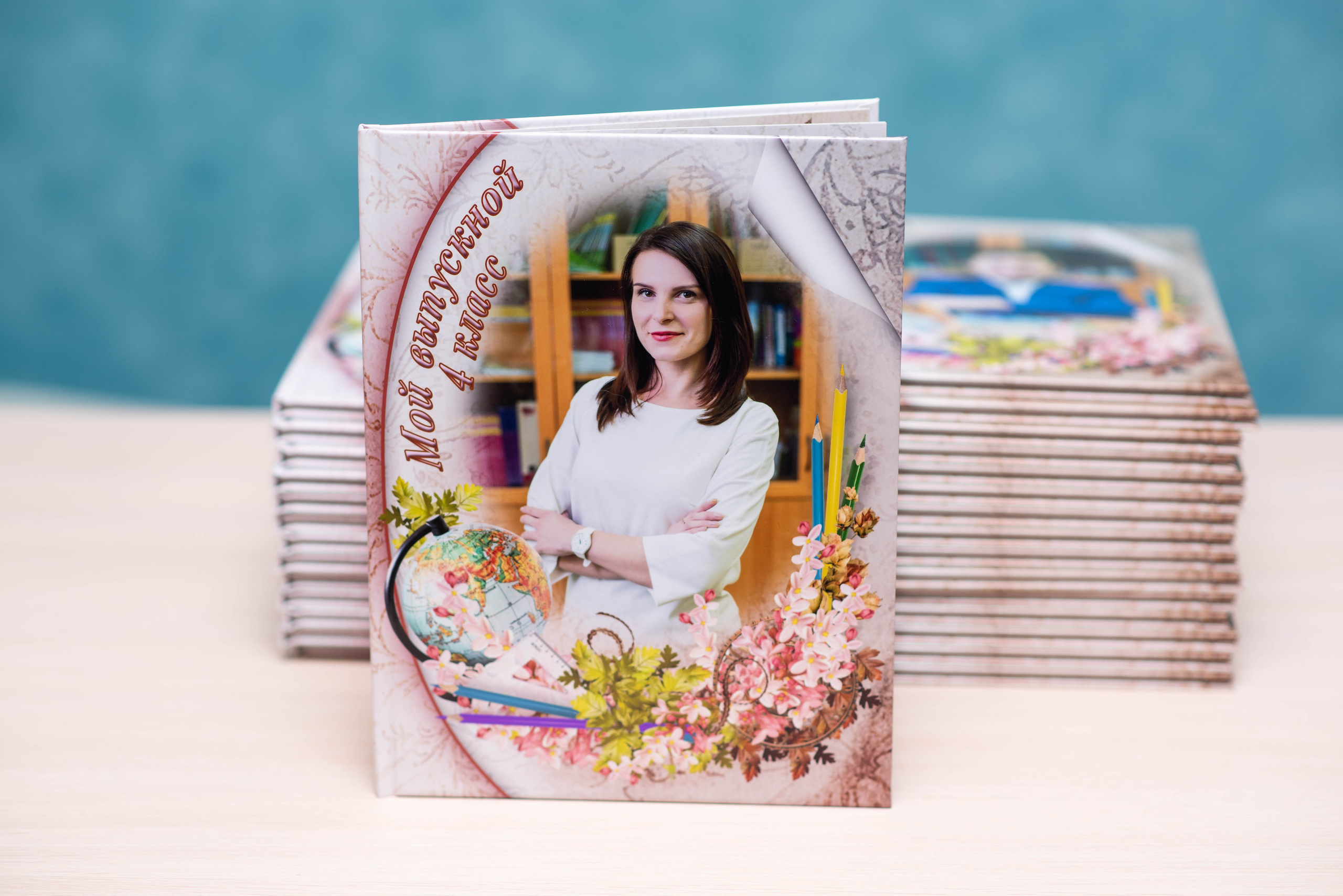 НШ Бежевый с цветами. Выпускные альбомы в Подольске Москве и МО