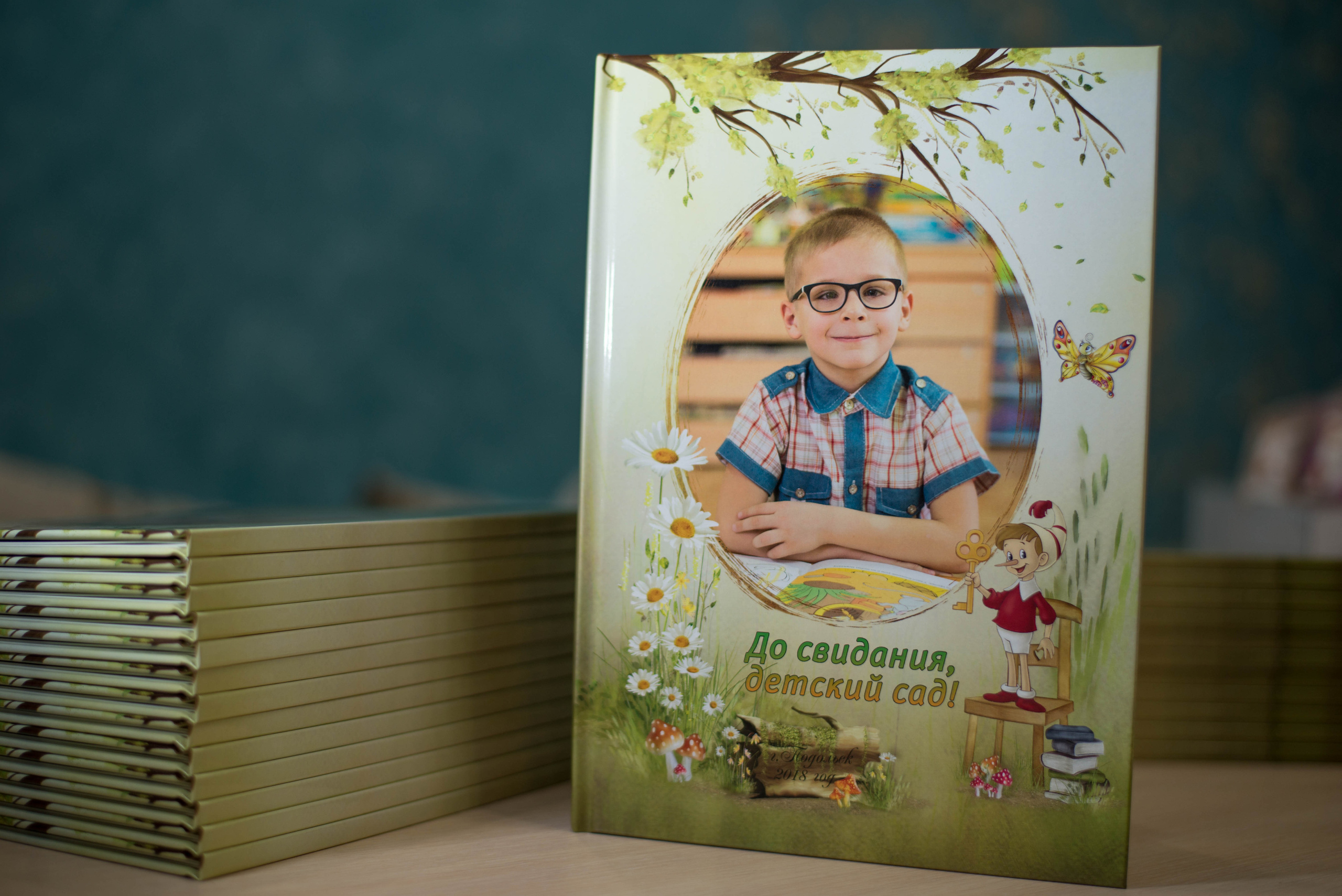 Альбом на 2 разворота. Выпускные альбомы в Подольске Москве и МО