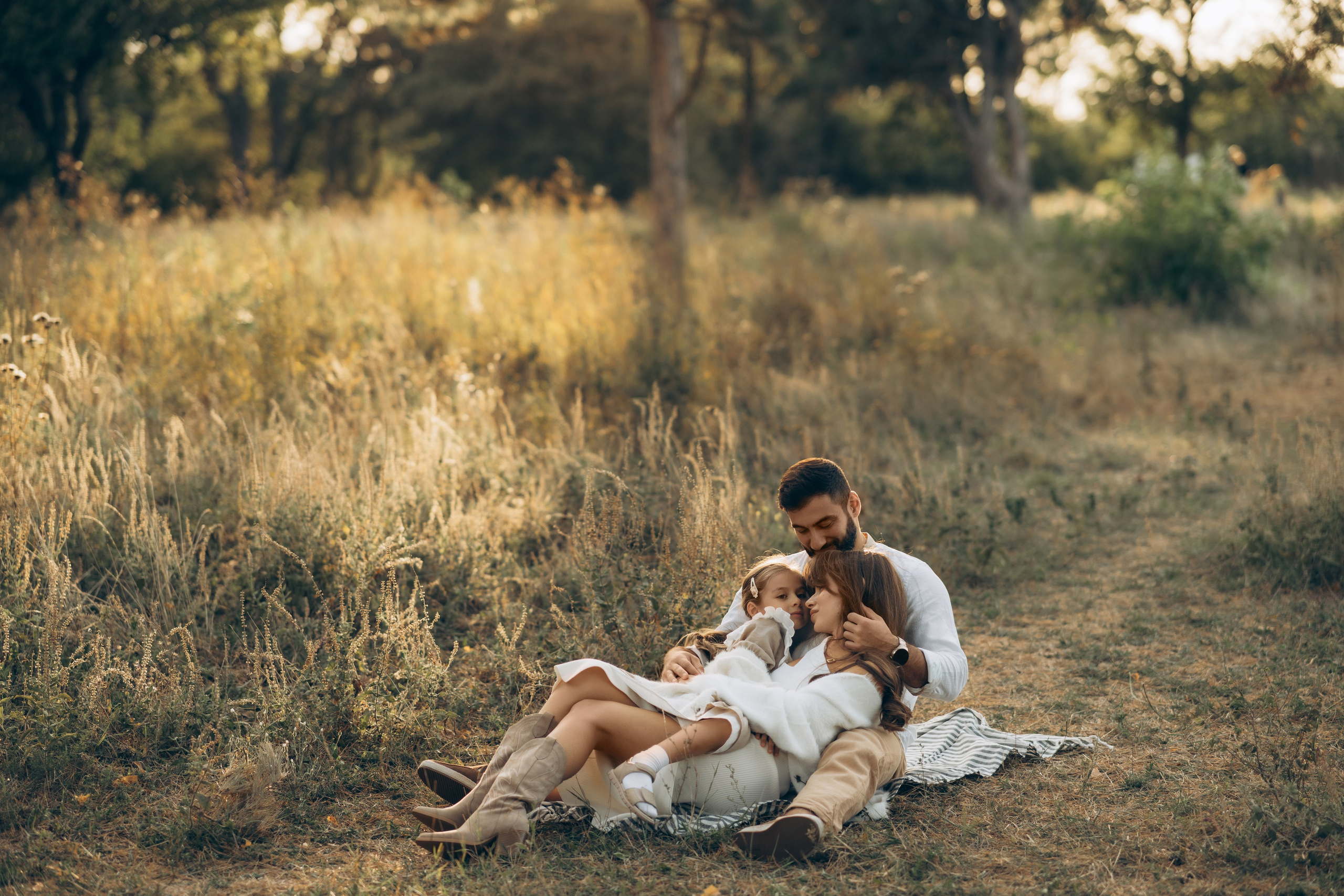 Георгий, Дарья и Афина. Главная