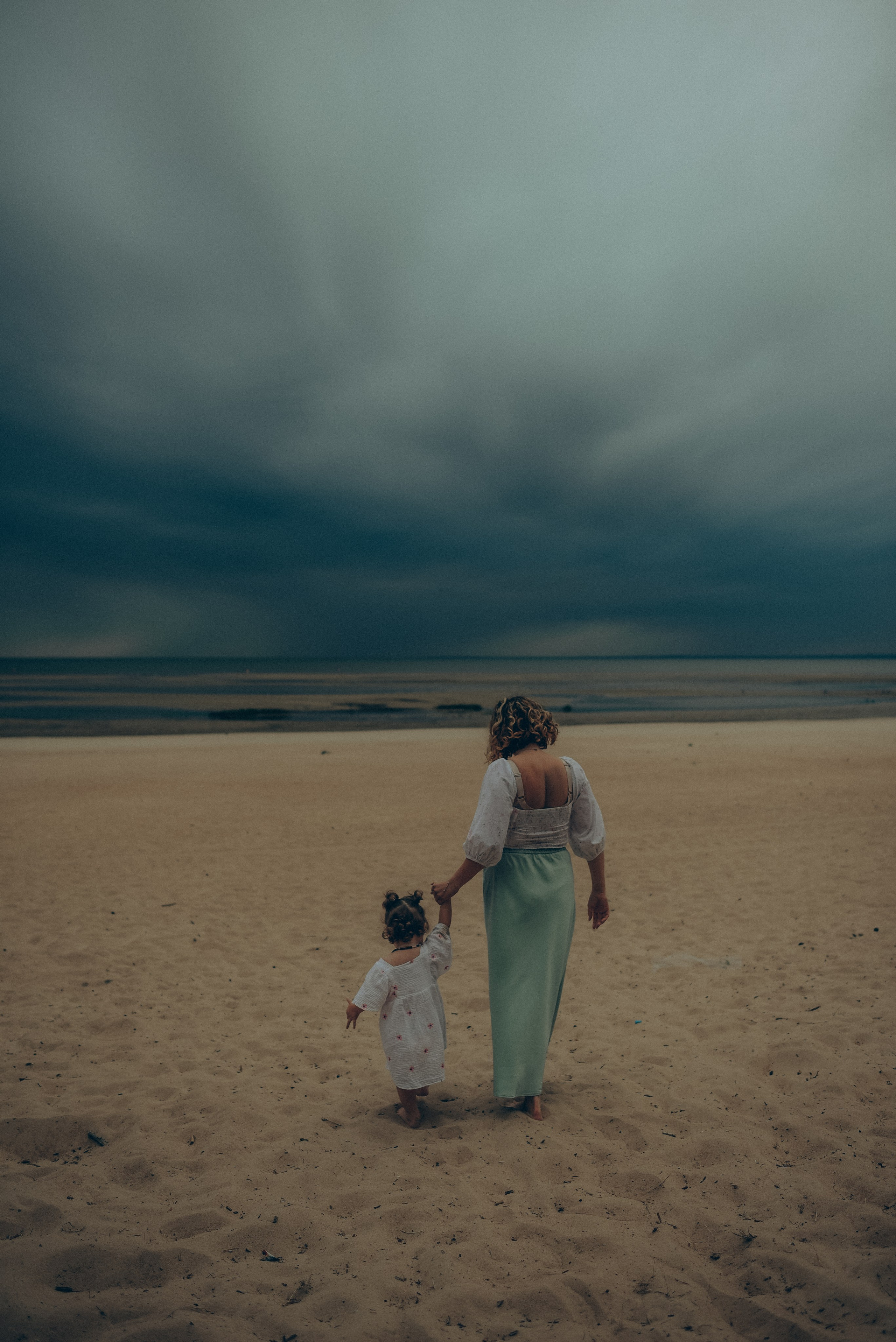 Съемка поколений на заливе. Елизавета Юлия Сергей и Ия. Семейный и свадебный фотограф в Санкт-Петербурге Яна