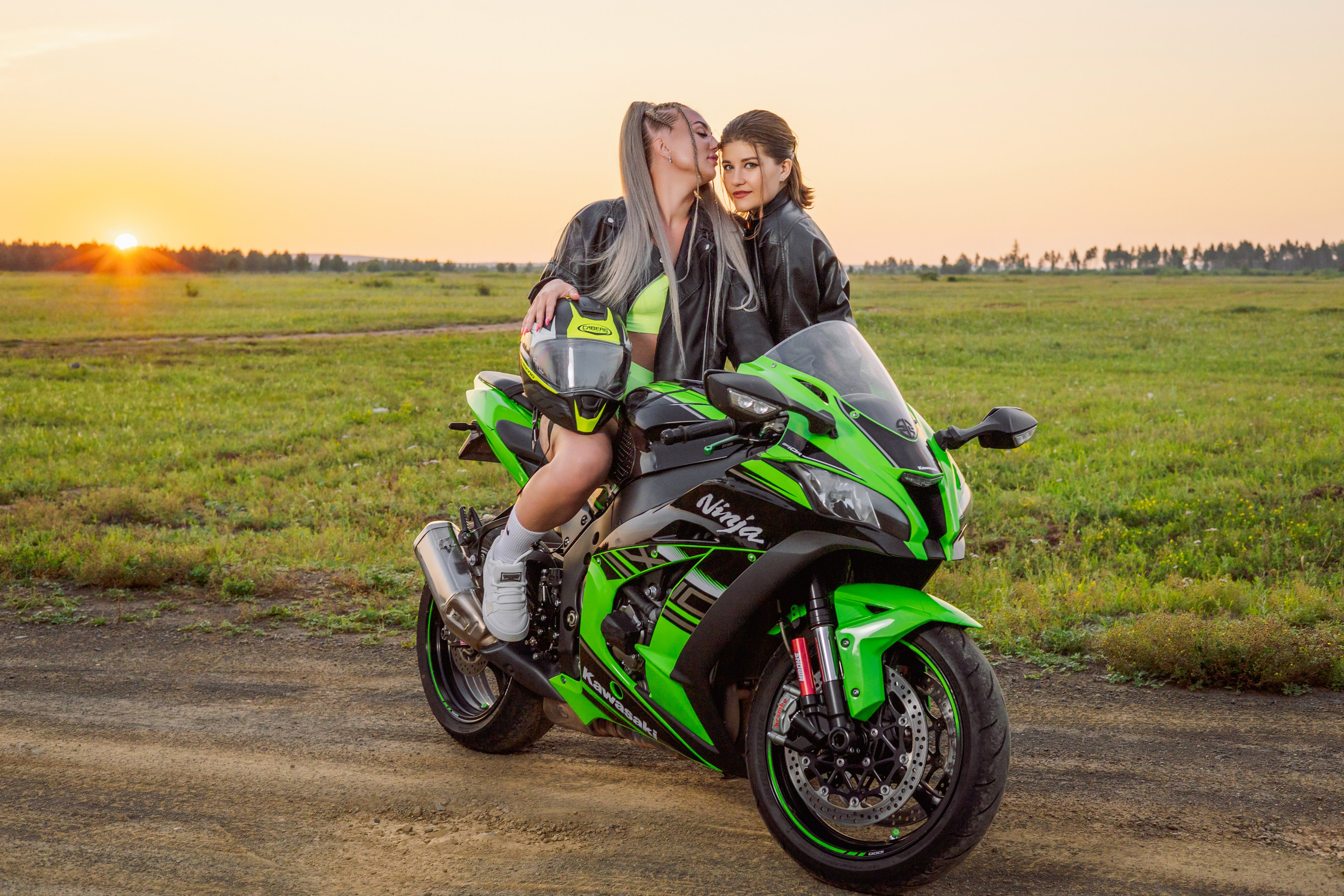 Валерия и Анастасия. Фотограф Алина Ширанкова в Братске