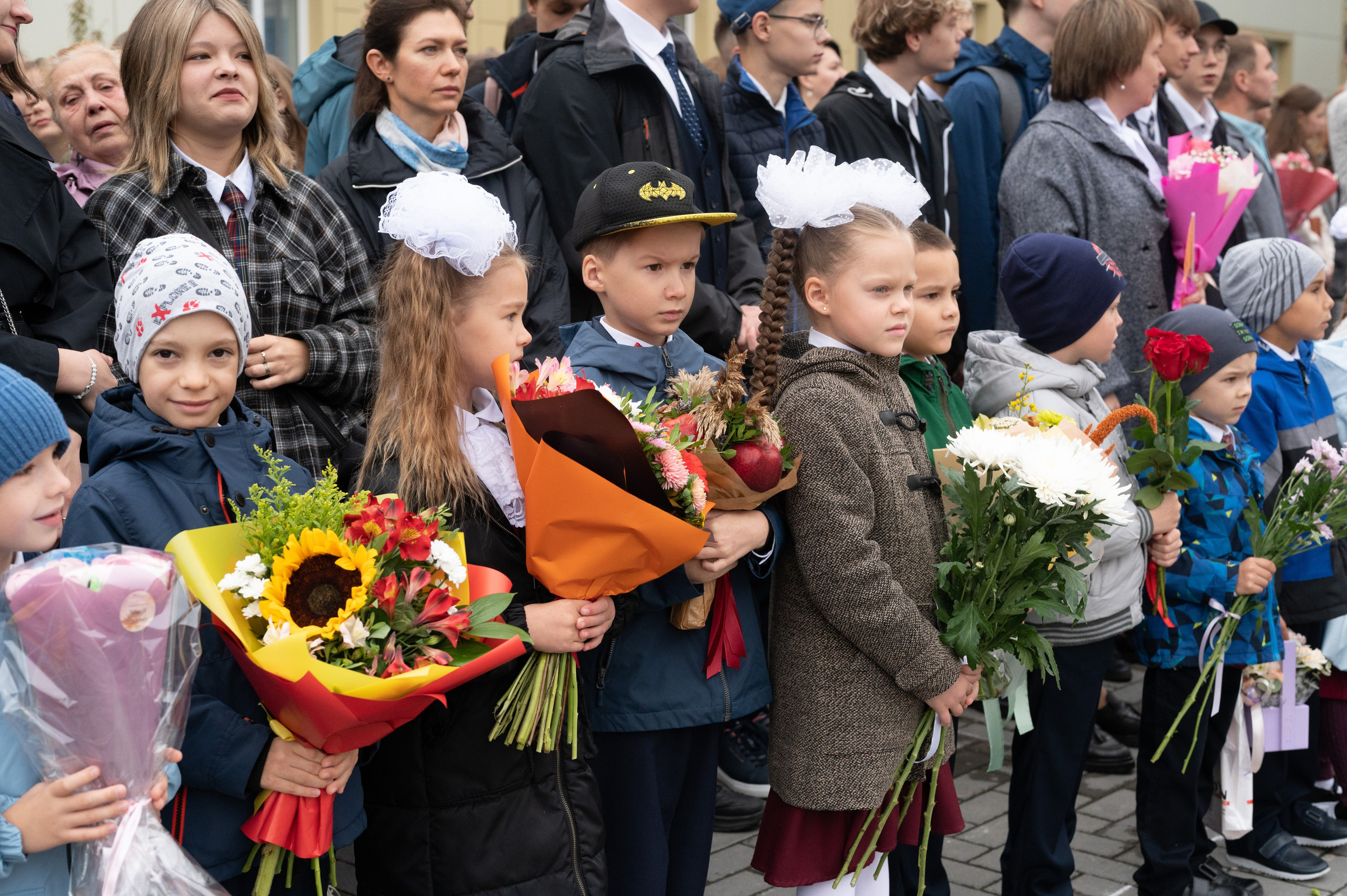 1 сентября 1 К 16 гимназия репортаж, линейка +в классе. Фотограф новорожденных, семейный детский в Тюмени Татьяна Морозова