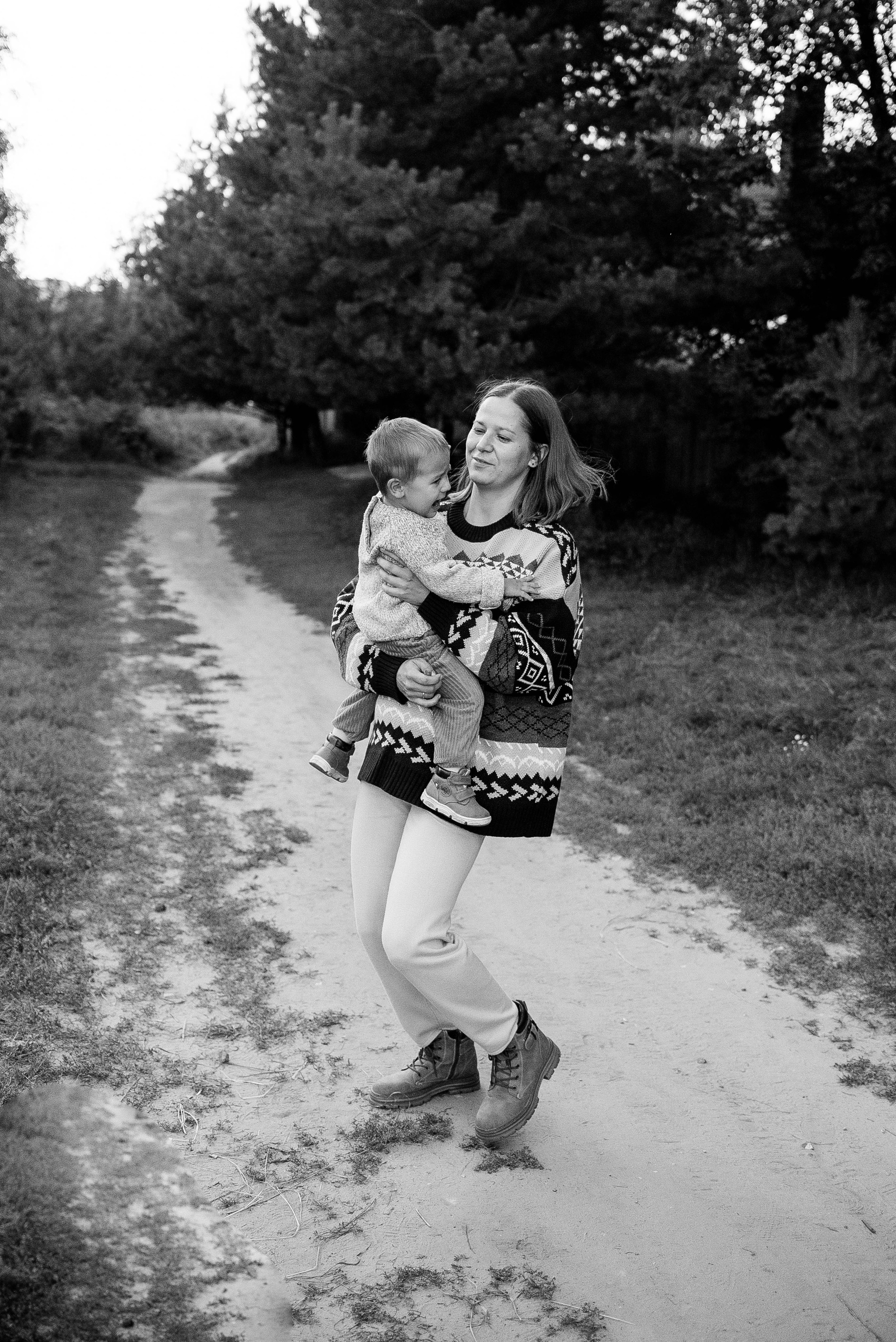 Семейная фотосессия на природе. Семейный фотограф в Железнодорожном Масаева Елена