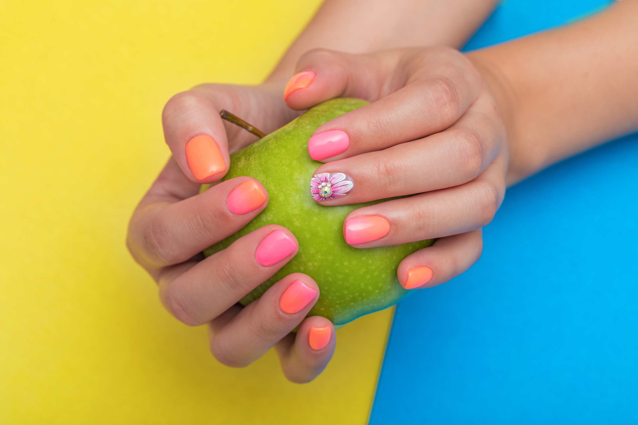 Контент-съемка| Студия ногтей и ресниц. Phuket Photographer ✨ Anna Moskvina