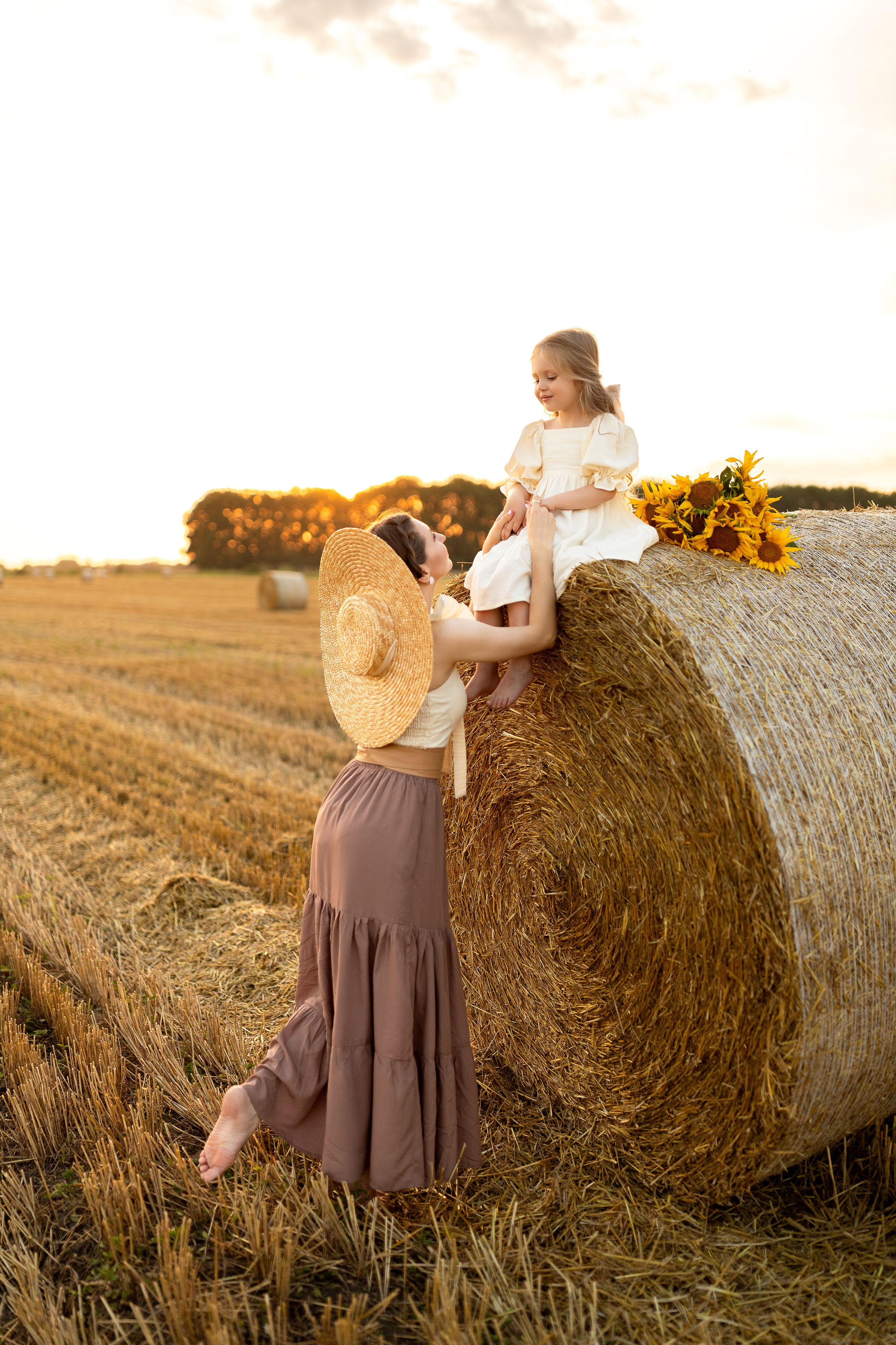 На сеновале. Настасья Перова Фотограф