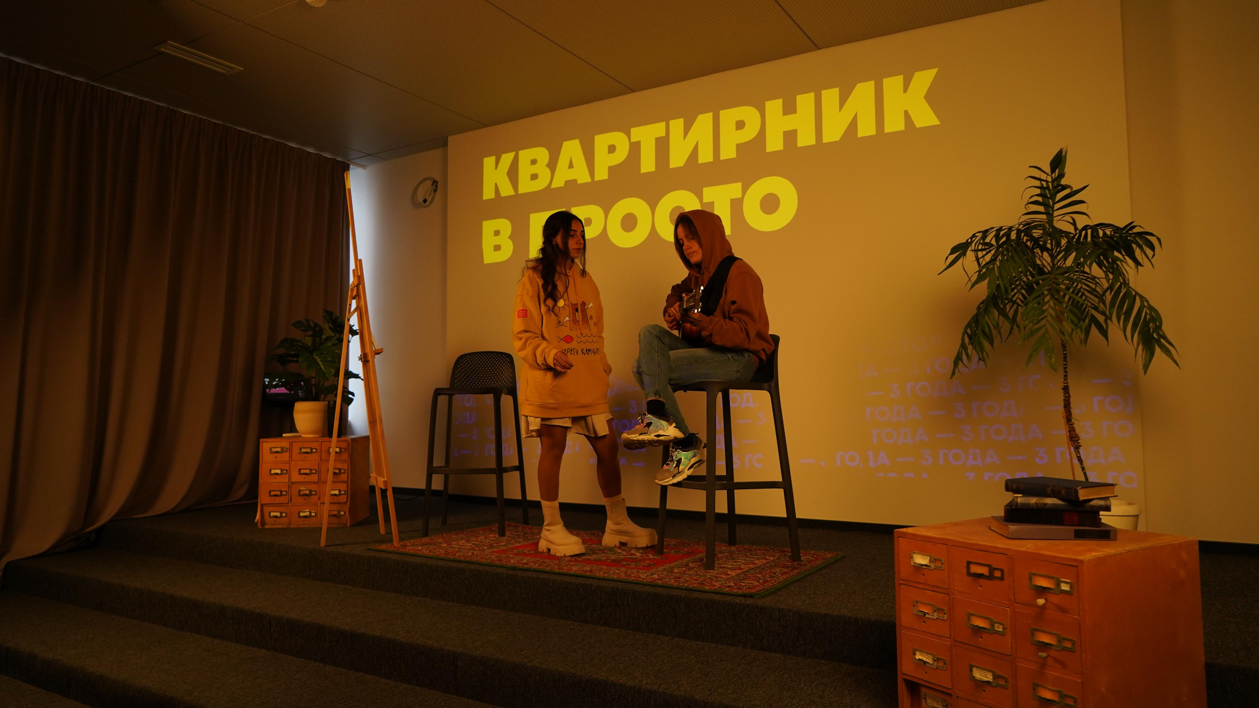 Квартирник в Просто. Фотограф Всеволод Емелин