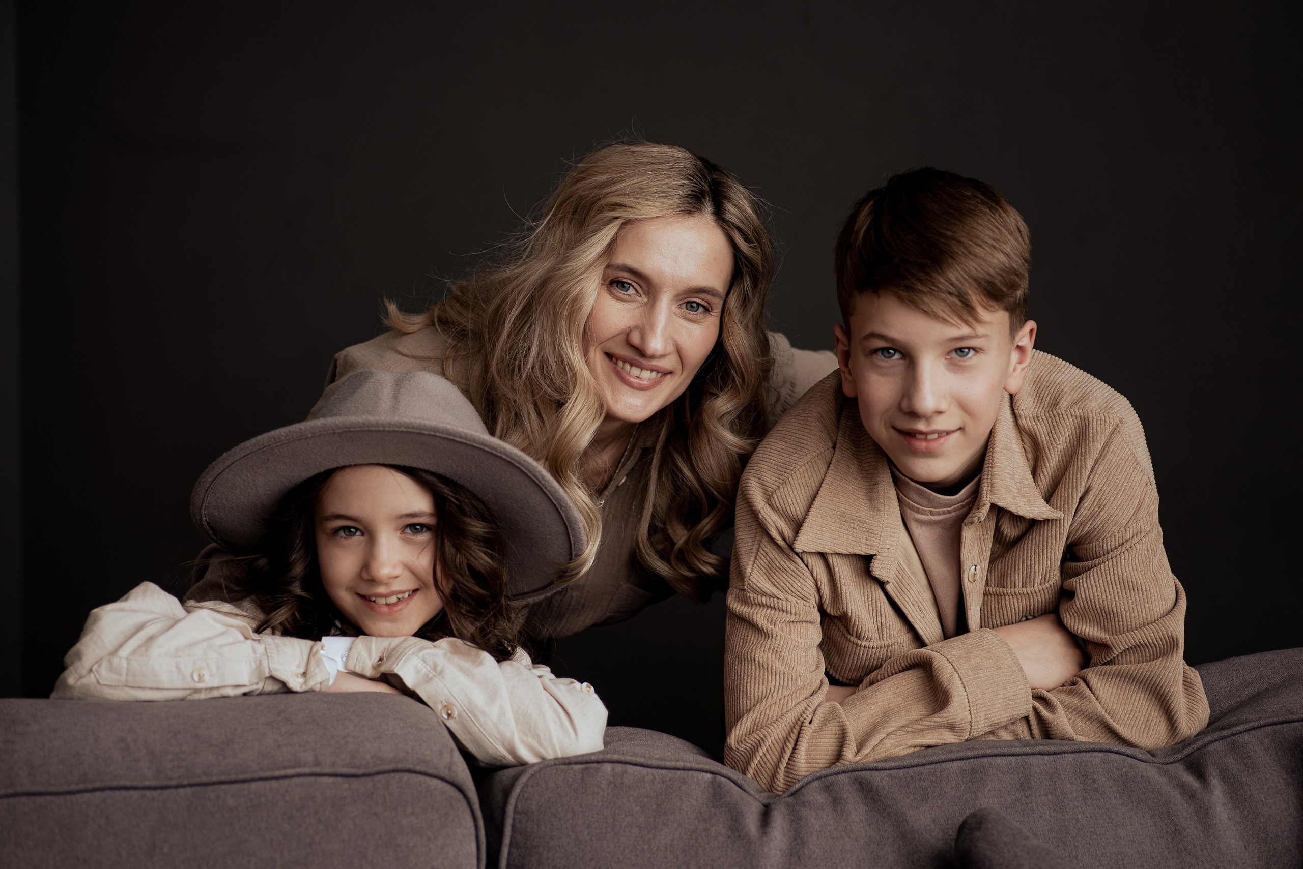 ЕЛЕНА. Продающий контент для маркетплейсов и e-commerce «под ключ»