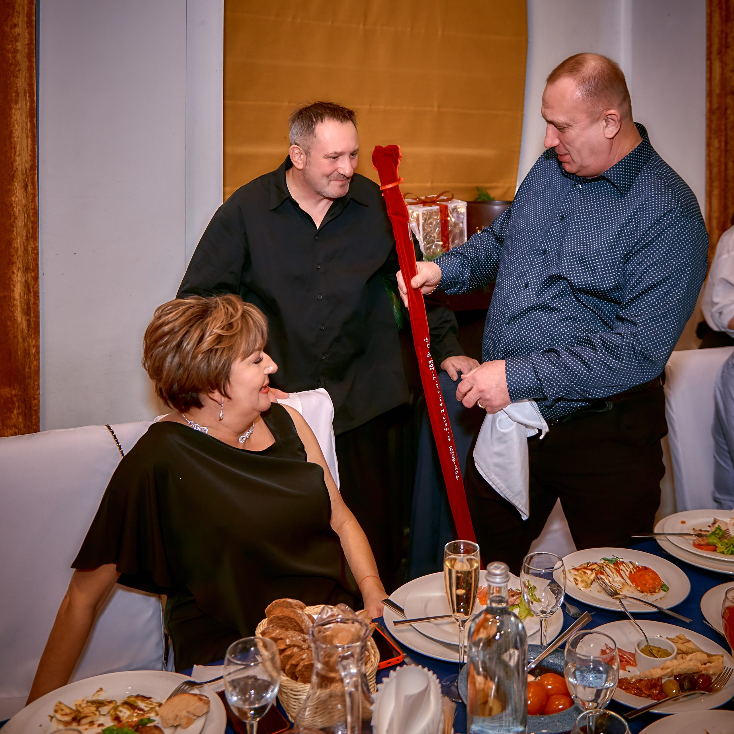 Юбилей в г. Пушкин, Певческая башня. Свадебный фотограф, видеограф, рилсмейкер в Санкт-Петербурге и Москве