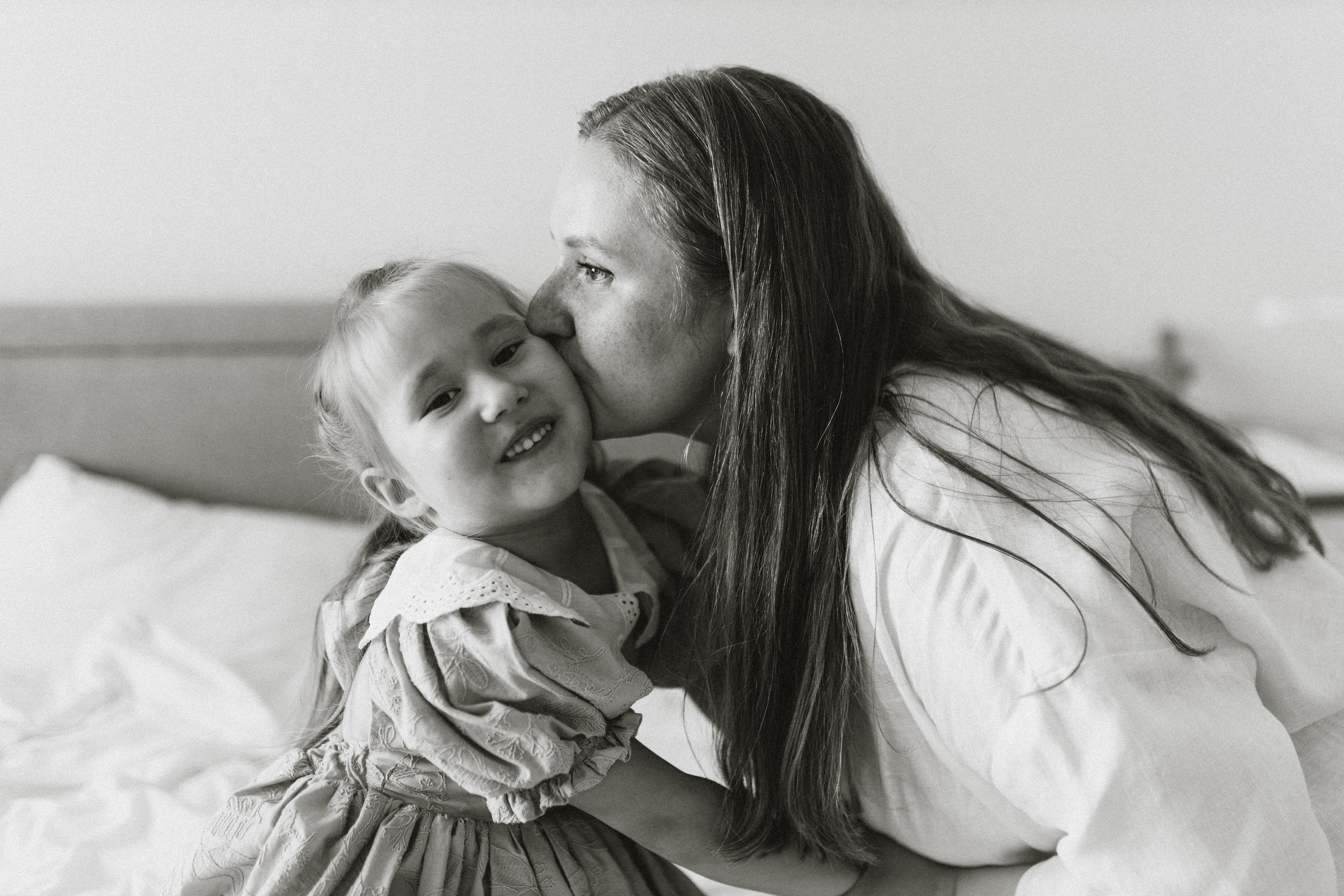 Семейная домашняя фотосессия с детьми. Семейный фотограф Екатеринбург Черепанова Олеся