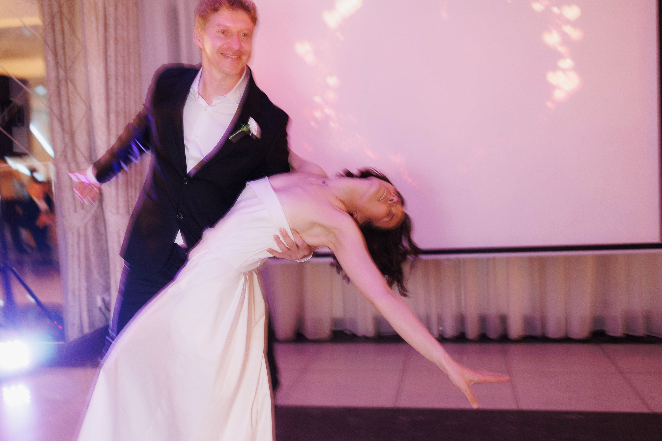 Владимир и Дания. Свадебная фотосессия в Казани. Портретный и репортажный фотограф в Чебоксарах Андриян Чаркин