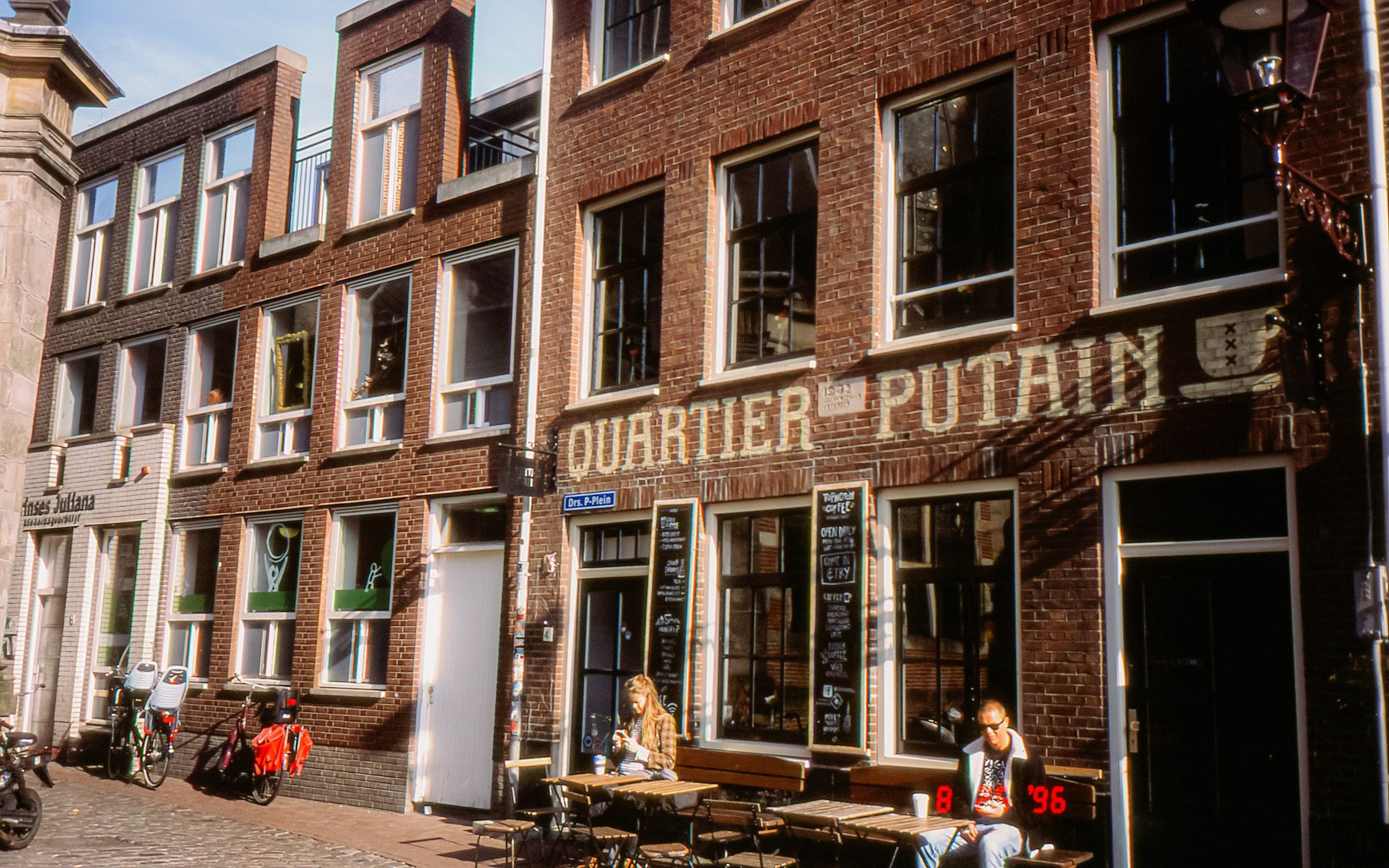 Amsterdam slide. Iraogo