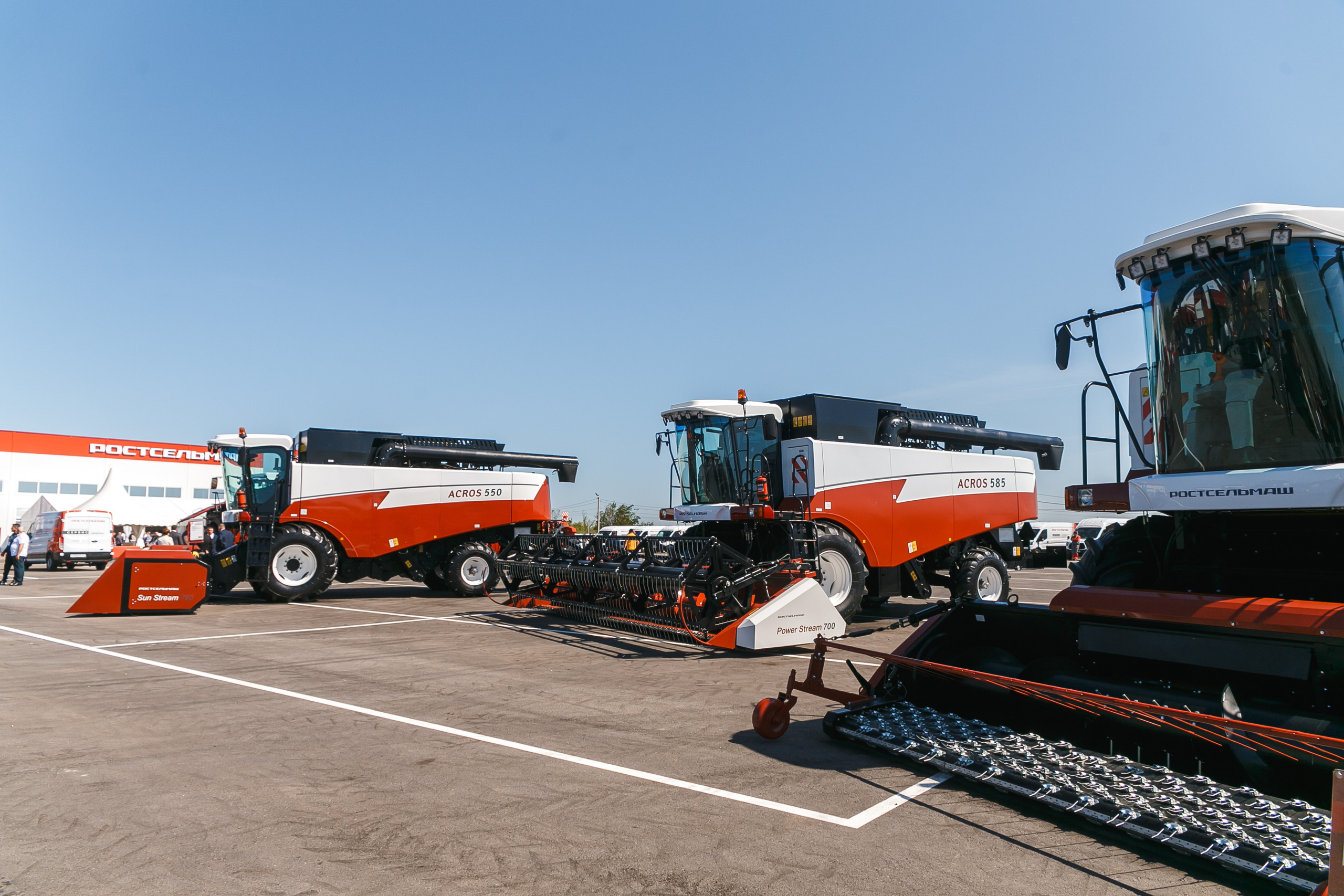 Открытие дилерского центра Ростсельмаш. Событийный фотограф Максим Бескоровайновнов